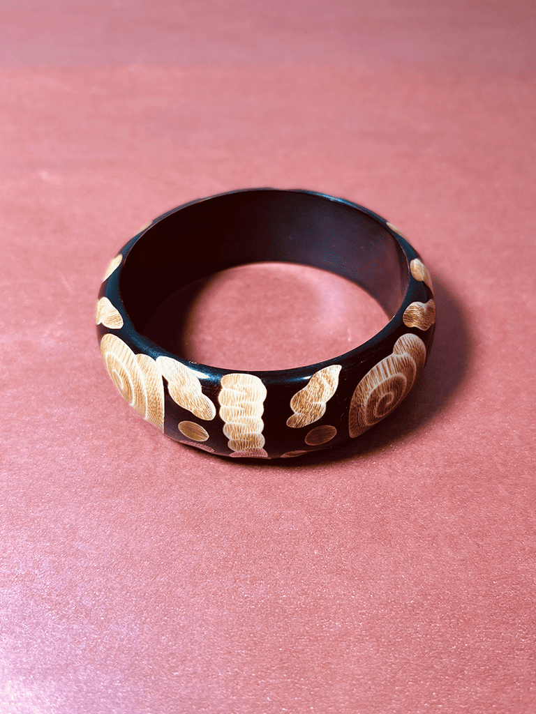 Bracelete Boho de Acrílico com Estampa Abstrata