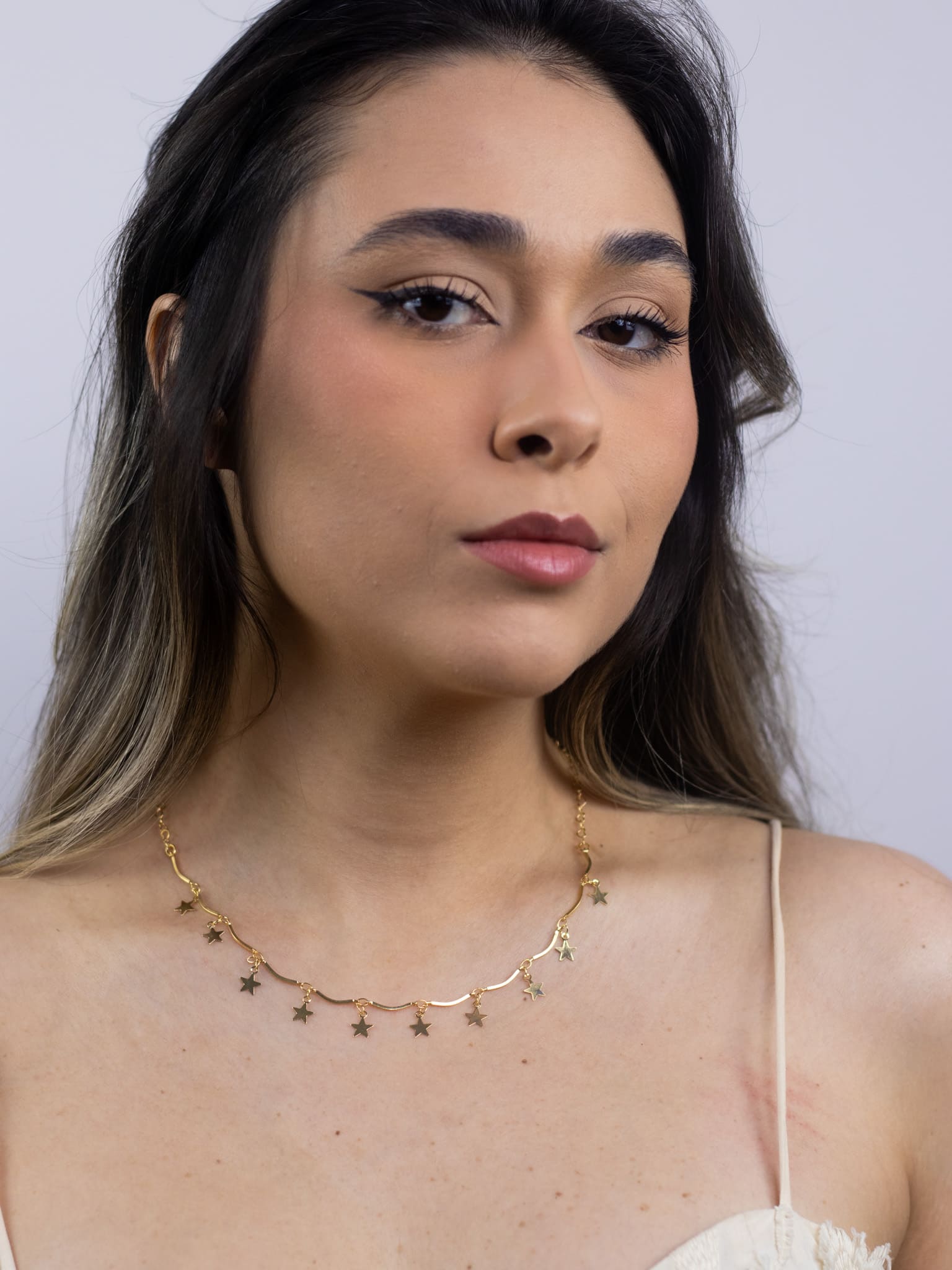 Choker de Metal com Estrela Banhado a Ouro 18k