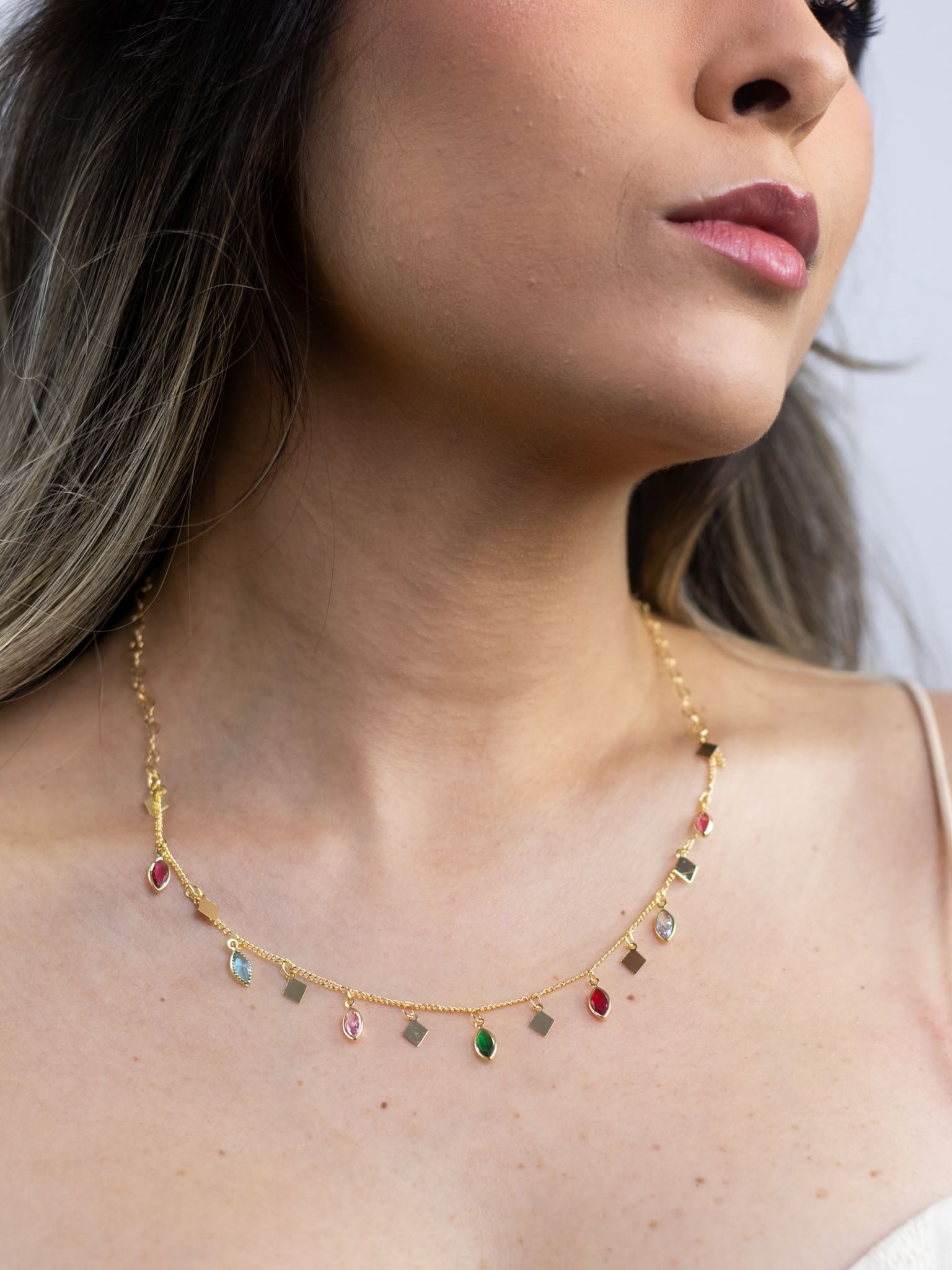 Choker Metal com Navete Colorido Banhado a Ouro 18k