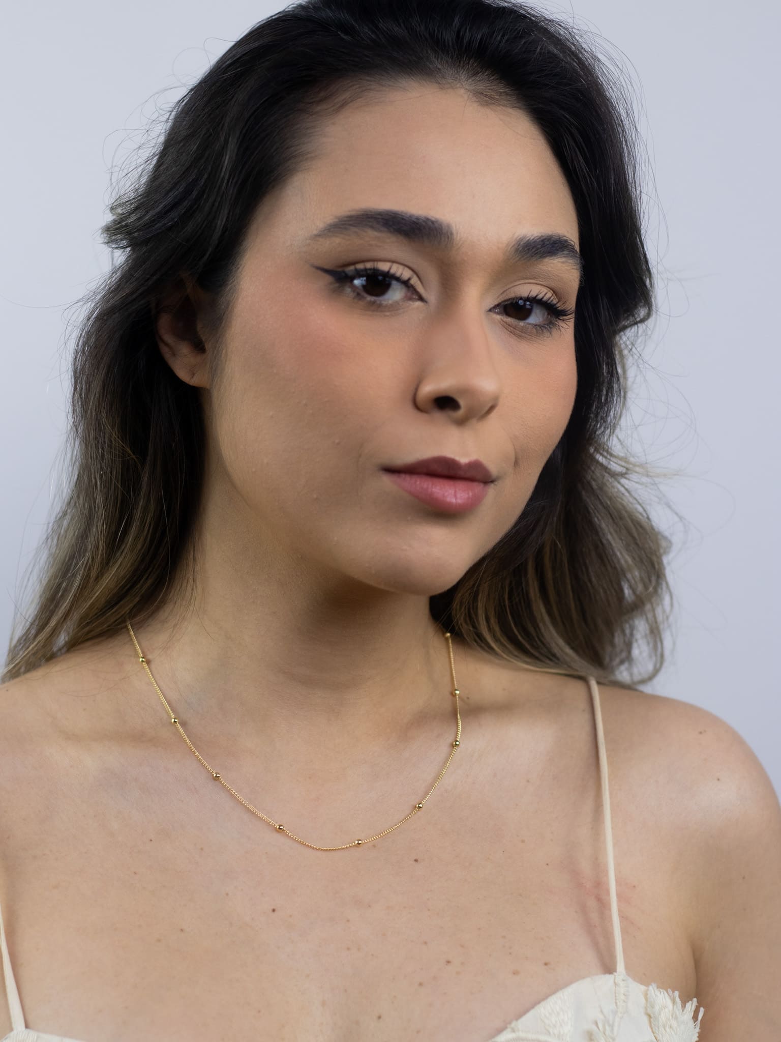 Choker de Metal com Esfera Banhada a Ouro 18k