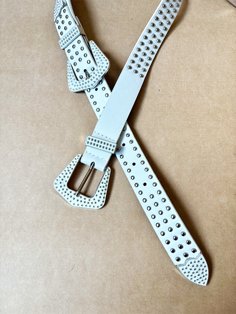 Cinto Country de Couro Sintético Branco com Tachas