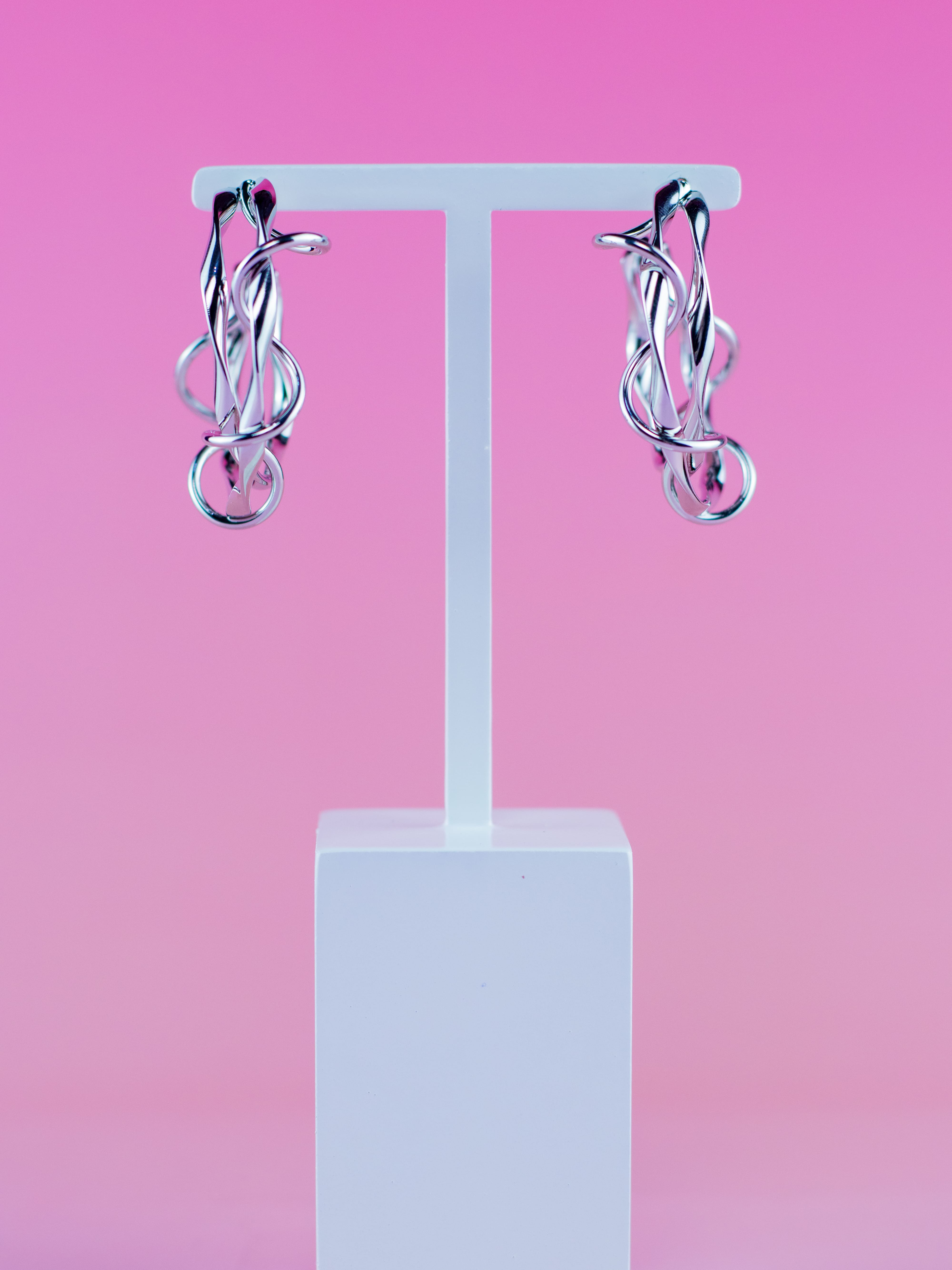 Argola de Aro Trançado de Metal Prata