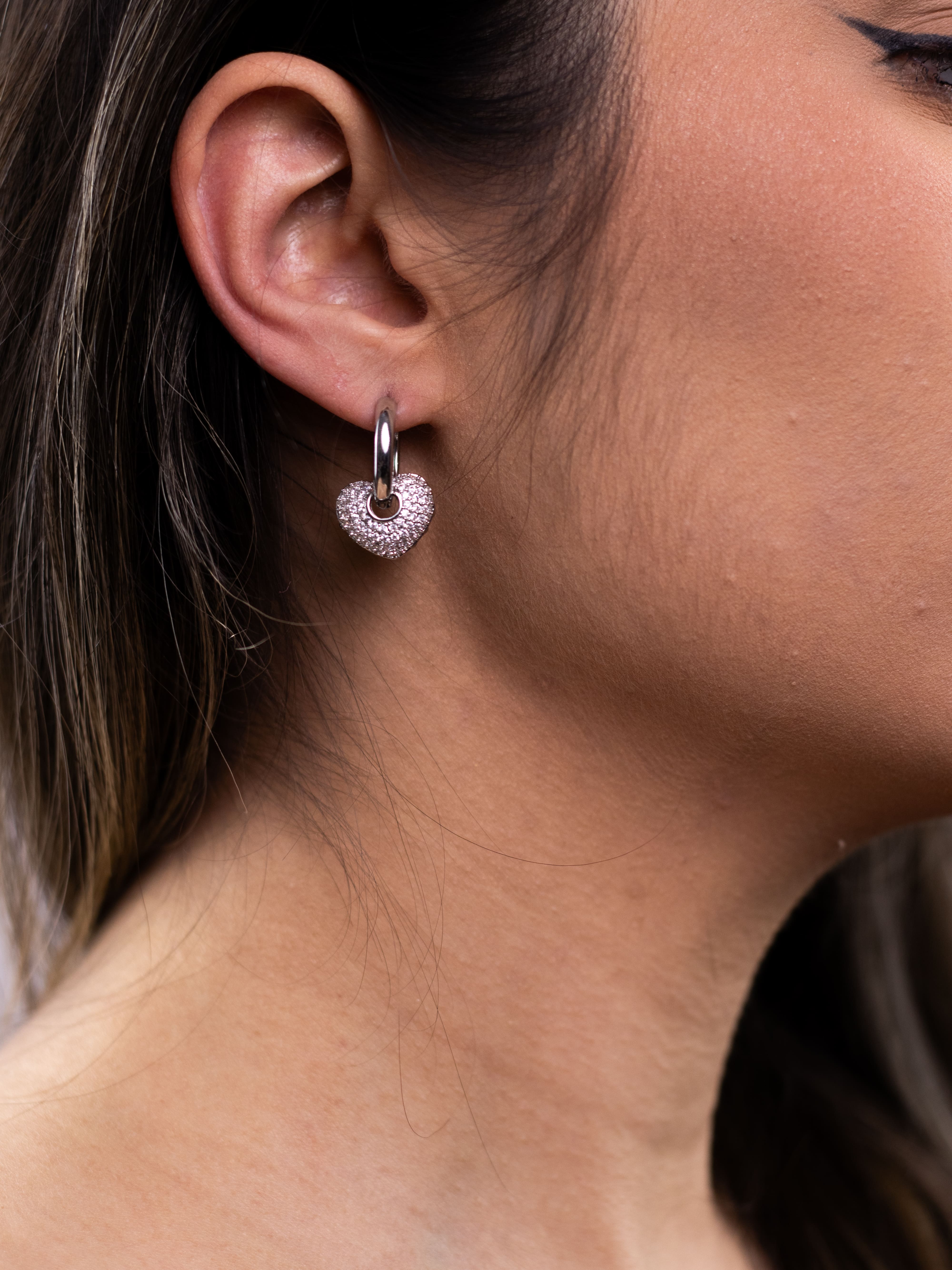 Argola Prata com Pingente de Coração de Zircônia