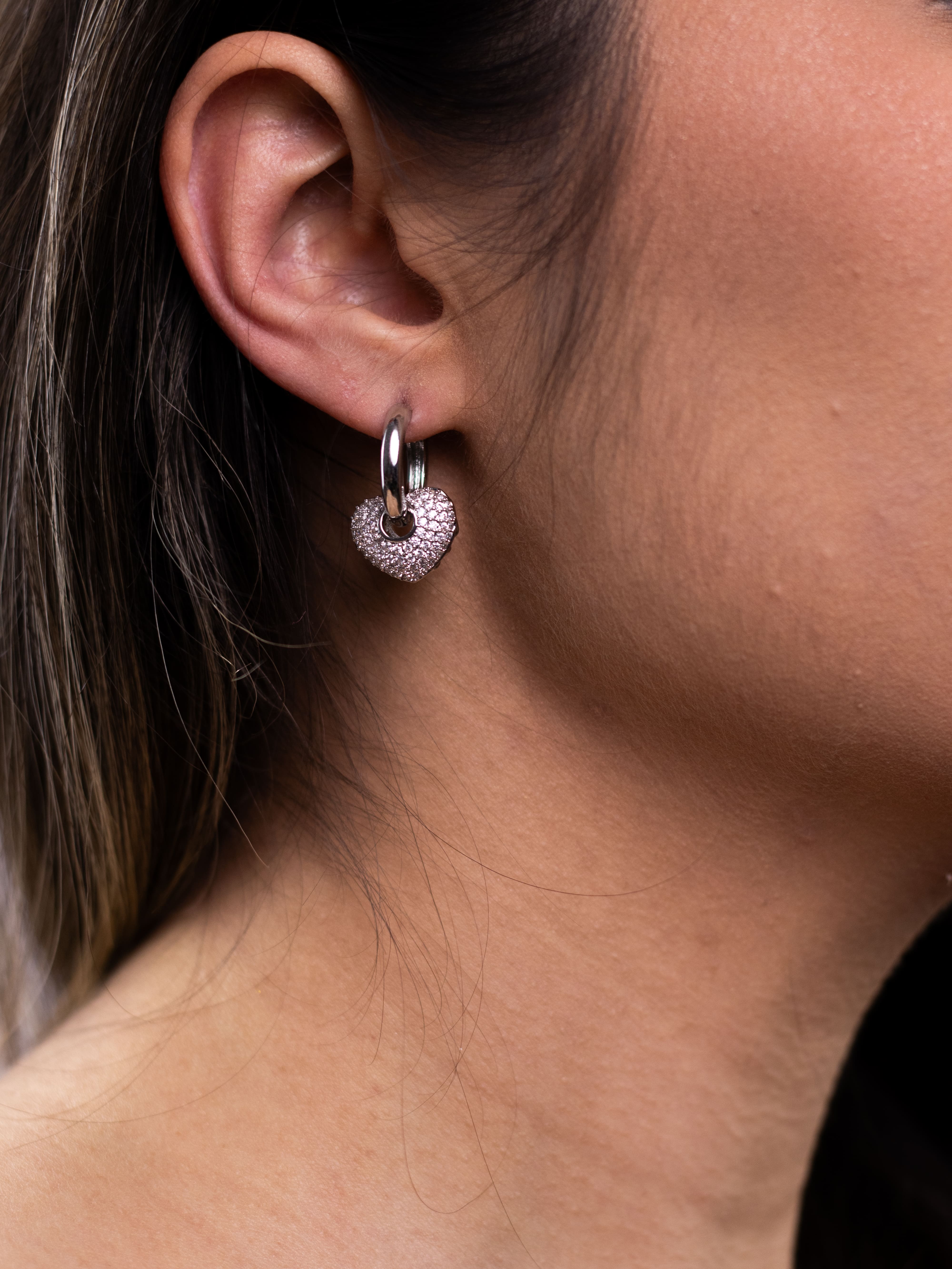 Argola Prata com Pingente de Coração de Zircônia