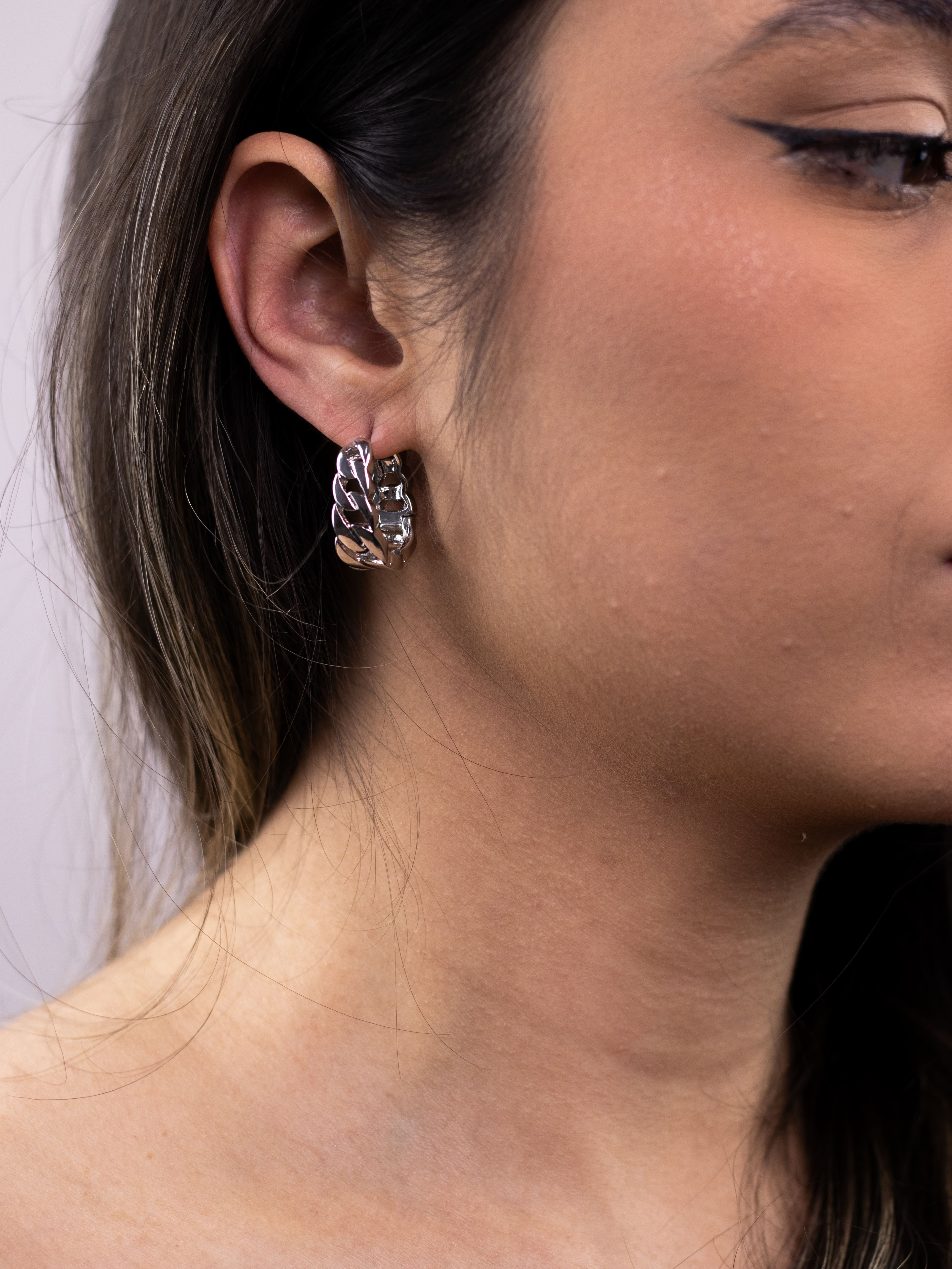 Argola de Metal Prata de Elo