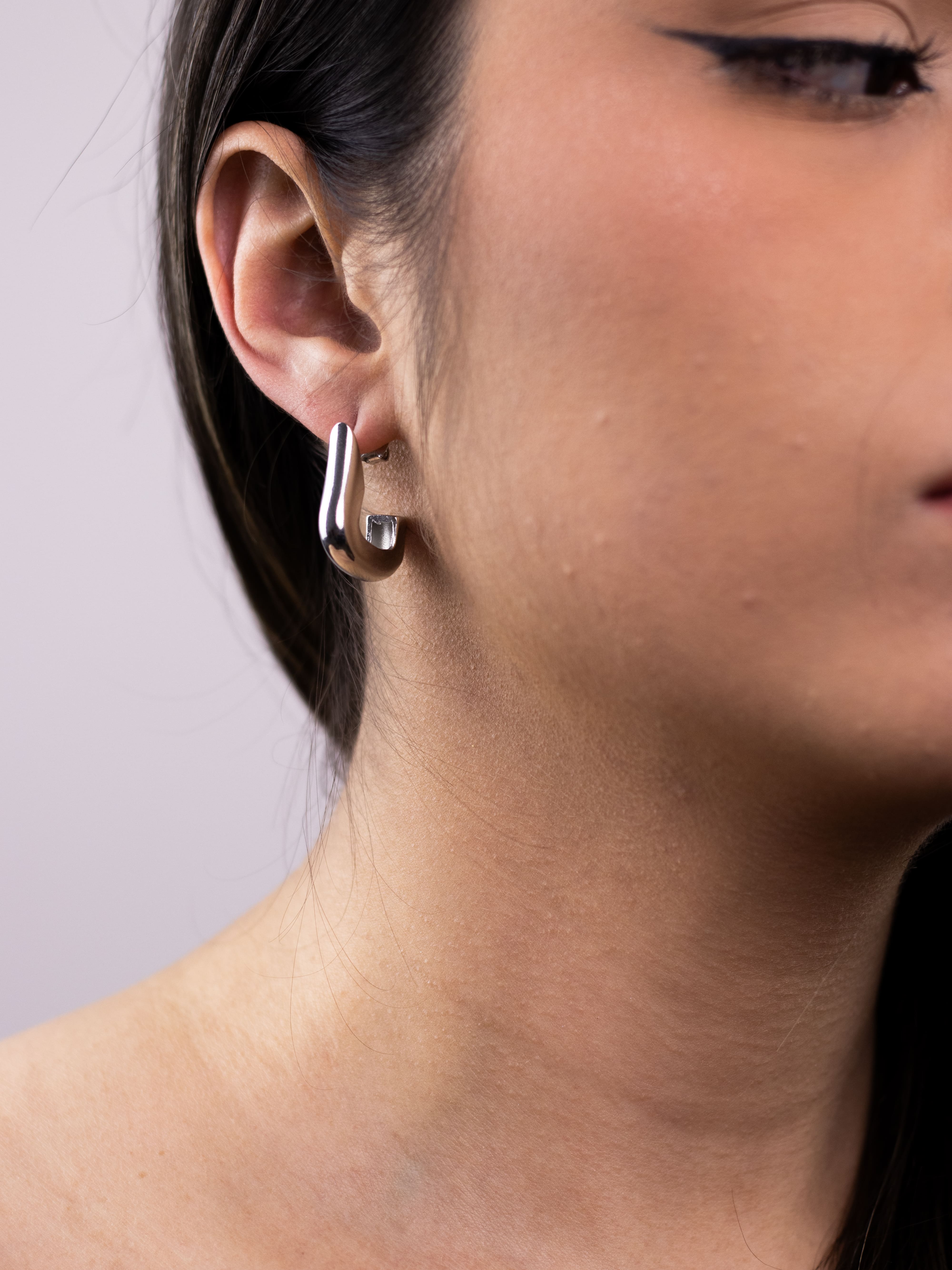 Brinco de Argola Prata Lisa de Metal