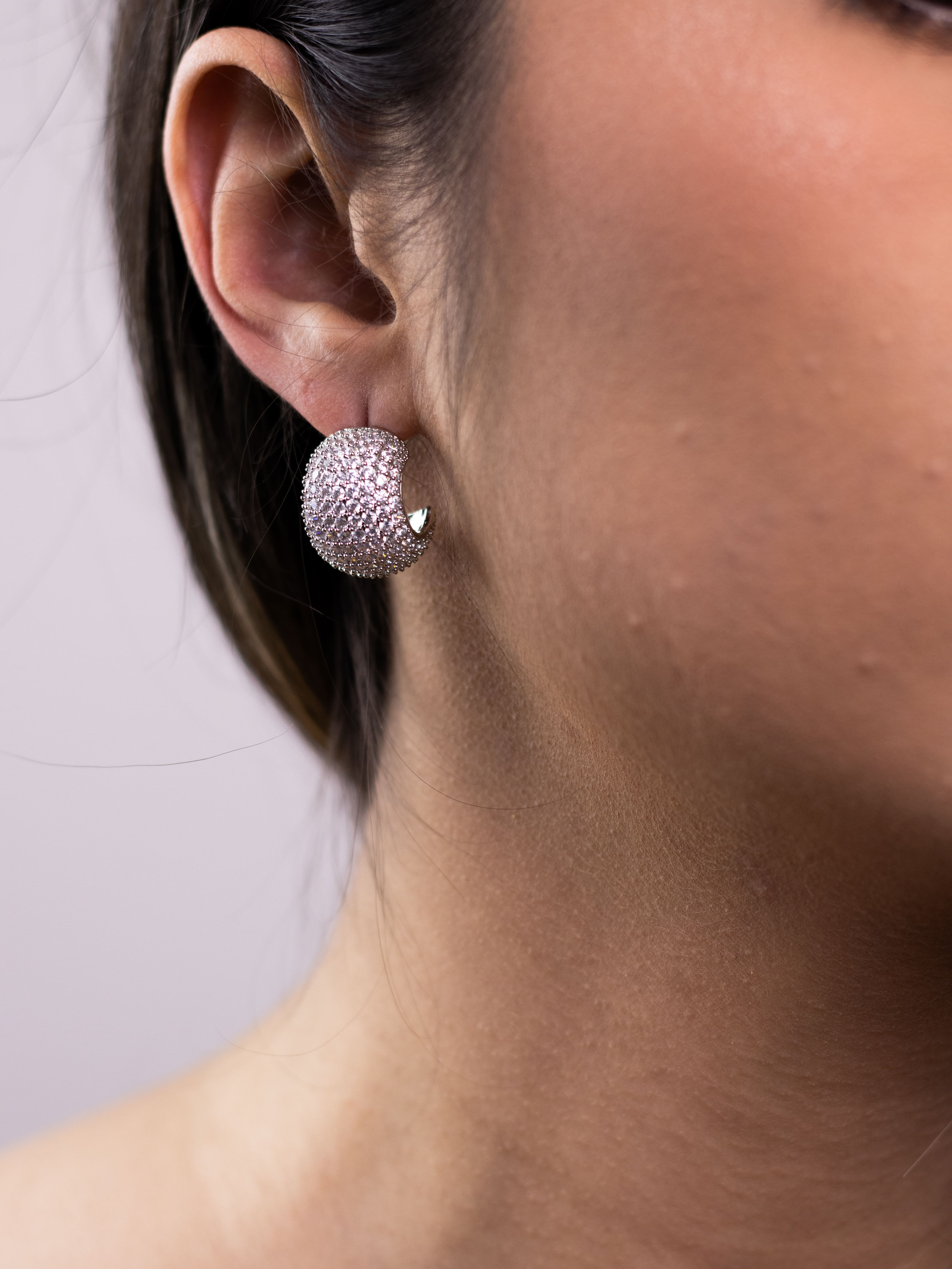 Argola Prata Cravejada de Zircônia