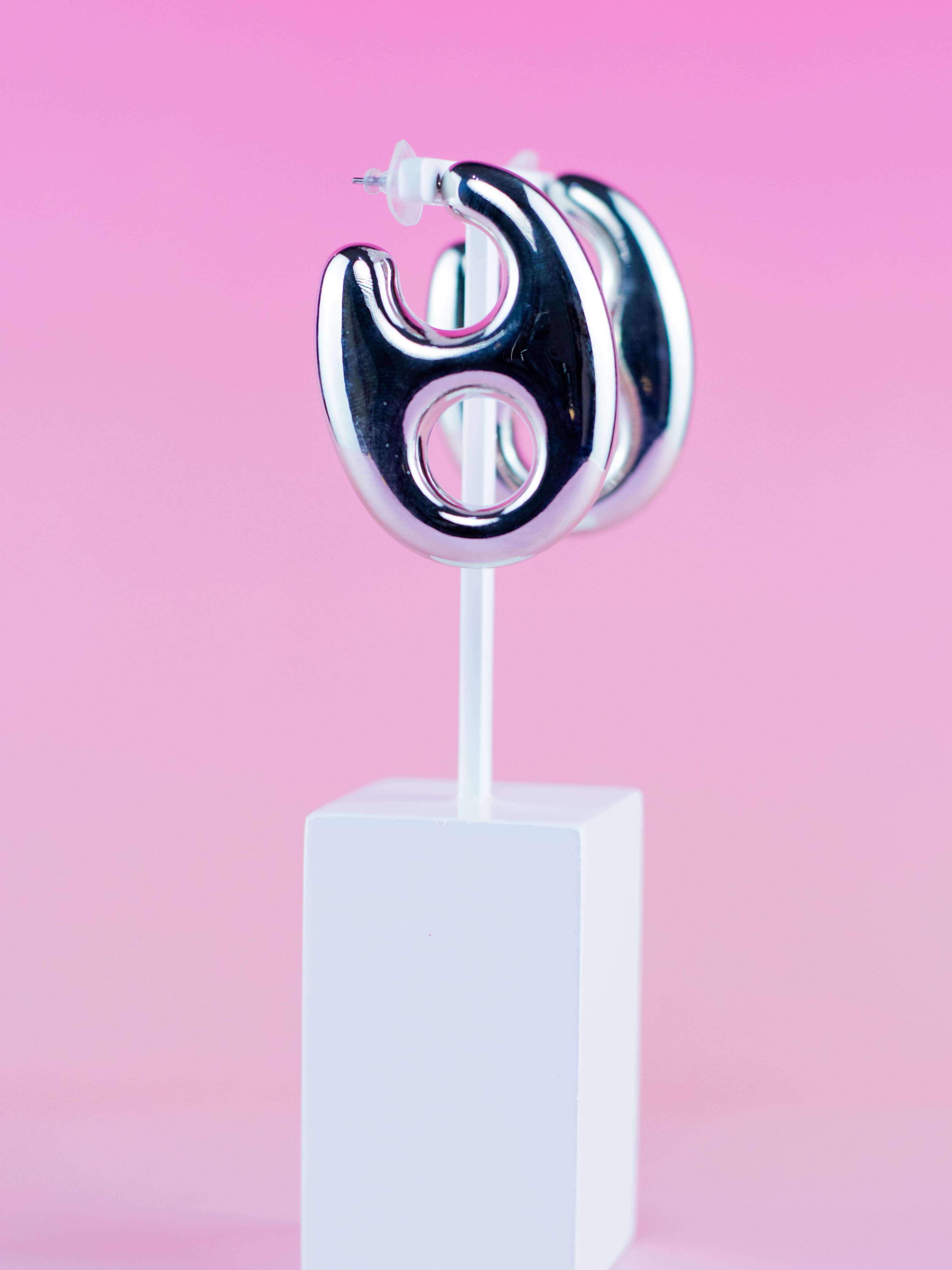 Argola Prata de ABS Oval Vazada