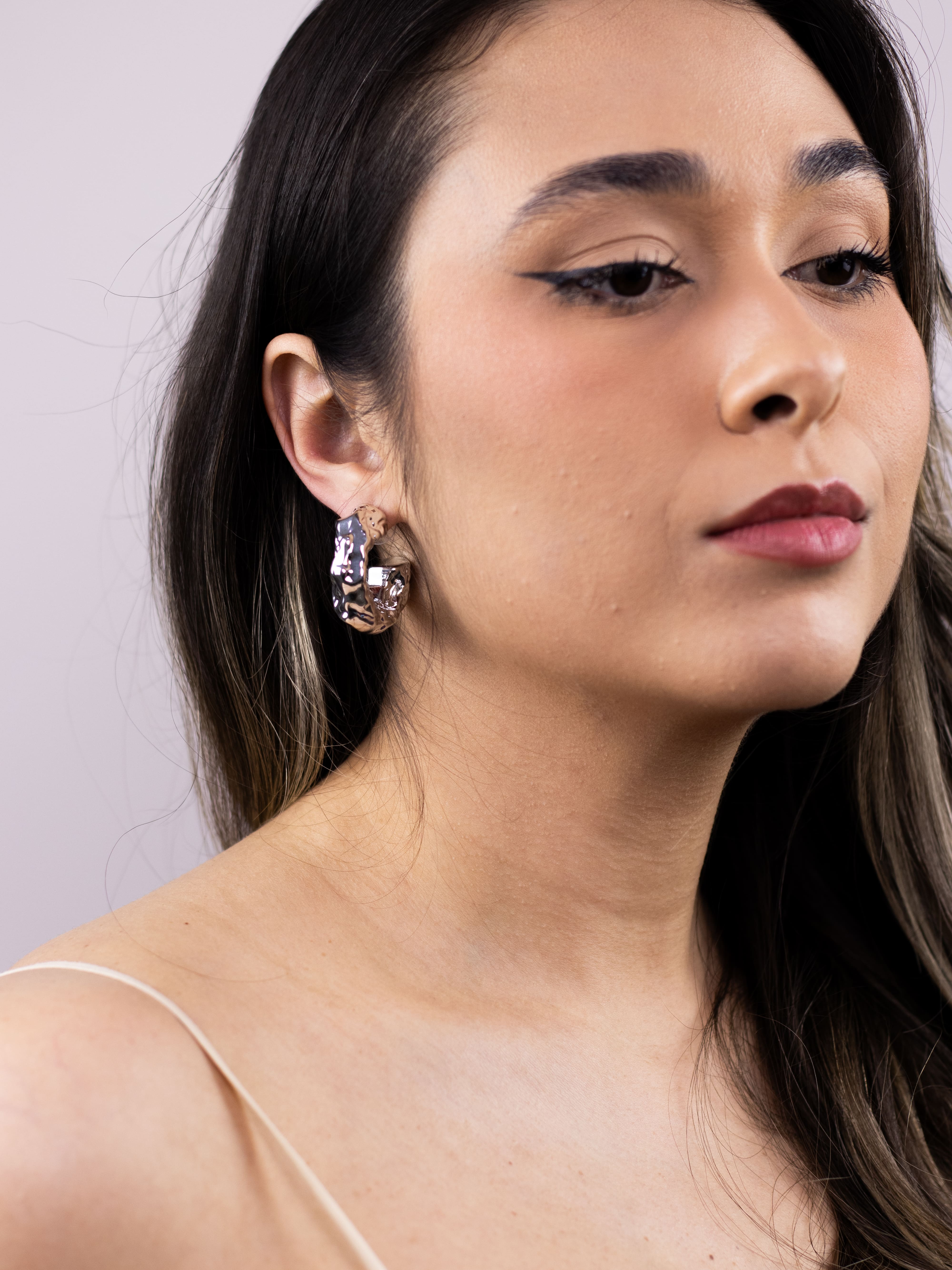 Argola Prata de ABS Martelada