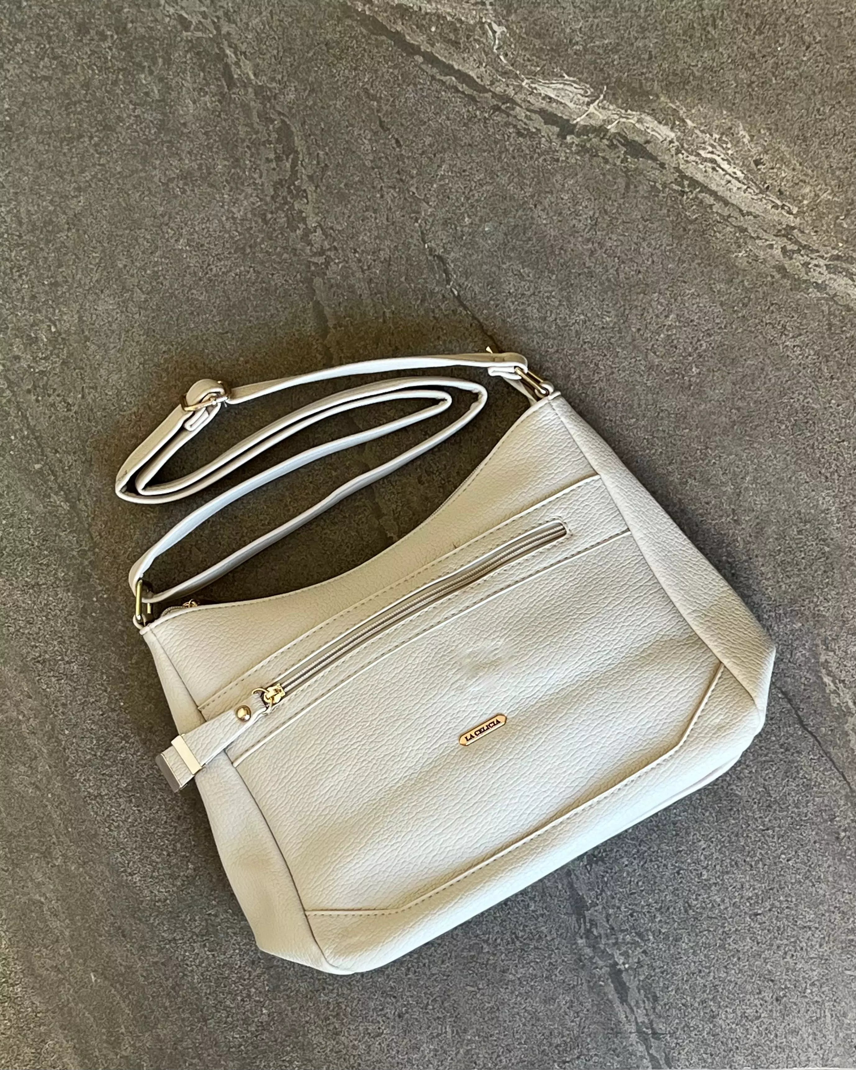 Bolsa Transversal com Bolso Frontal e Alça Regulável