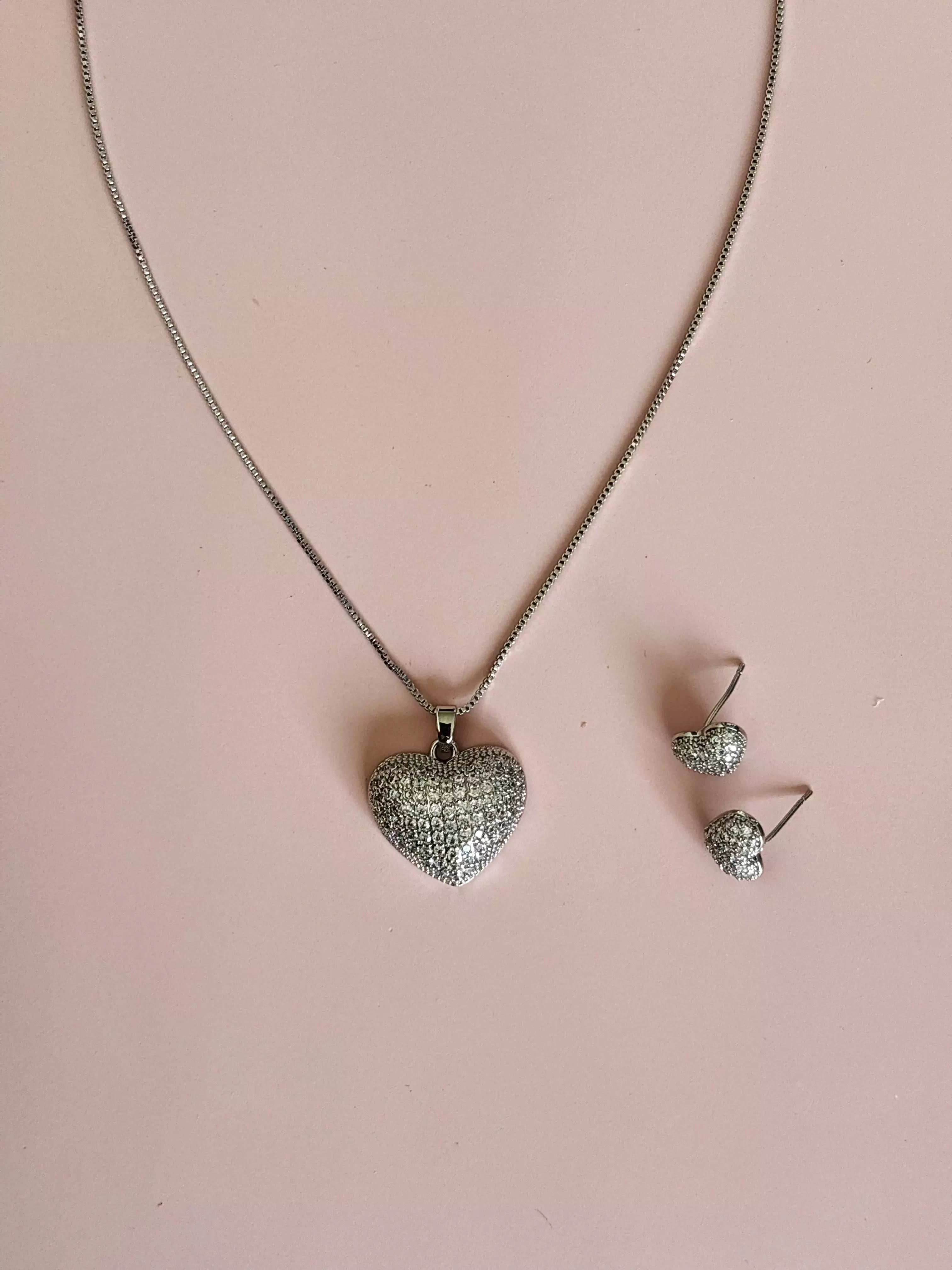 Conjunto Brinco e Colar Coração Cravejado