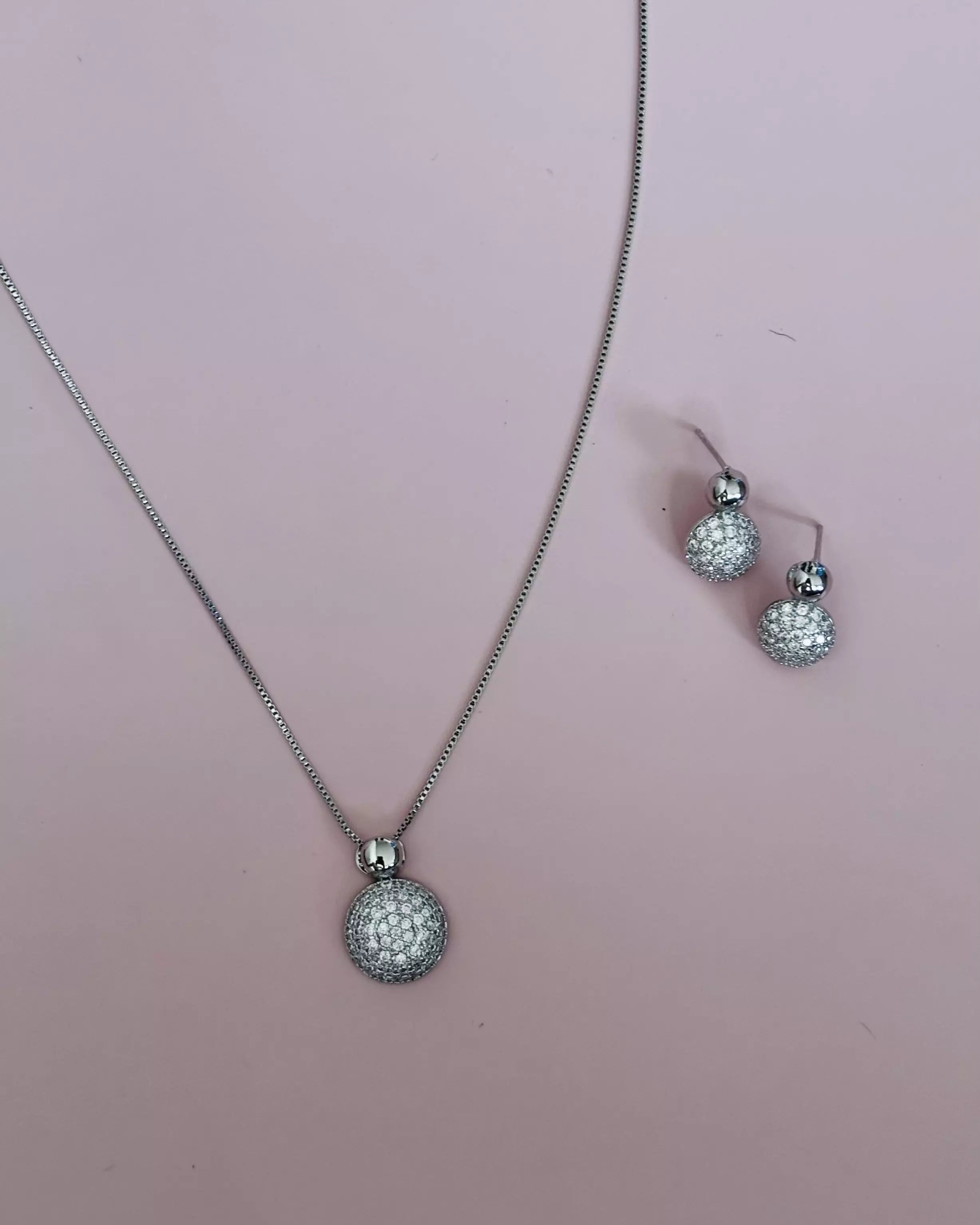 Conjunto Brinco E Colar Bola Cravejada