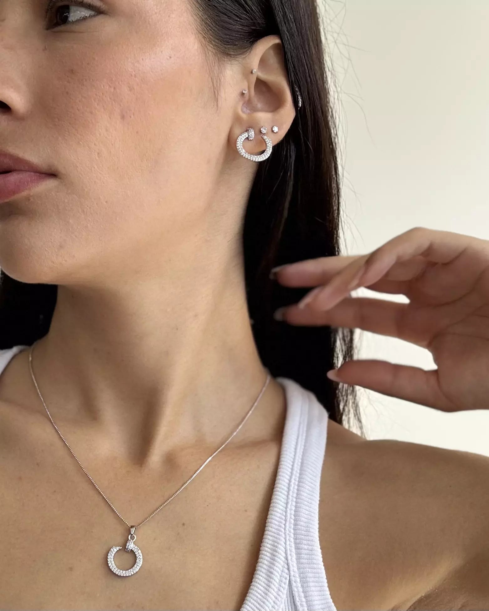 Conjunto Brinco e Colar Círculo Cravejado