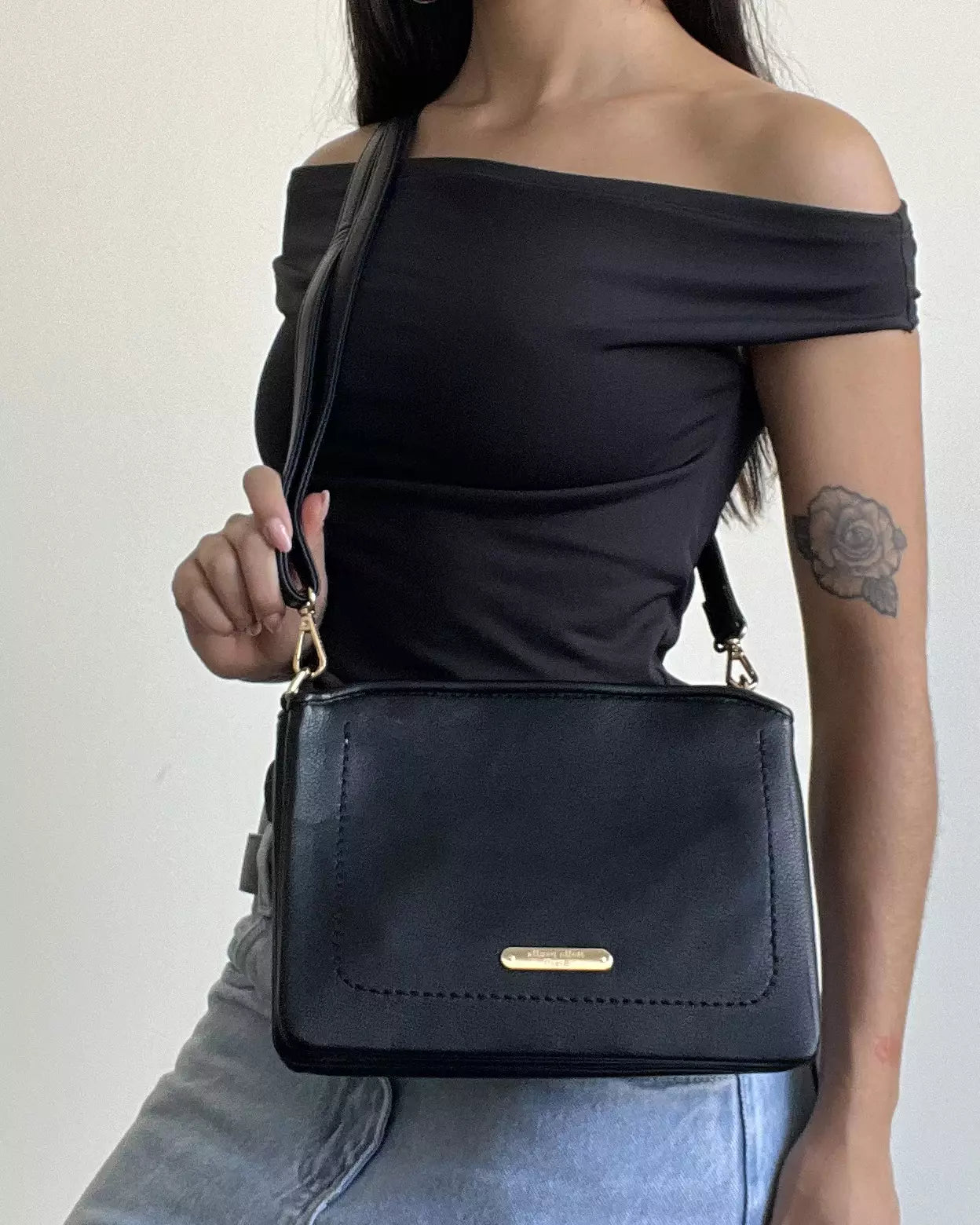 Bolsa Transversal Média com Bolso Frontal