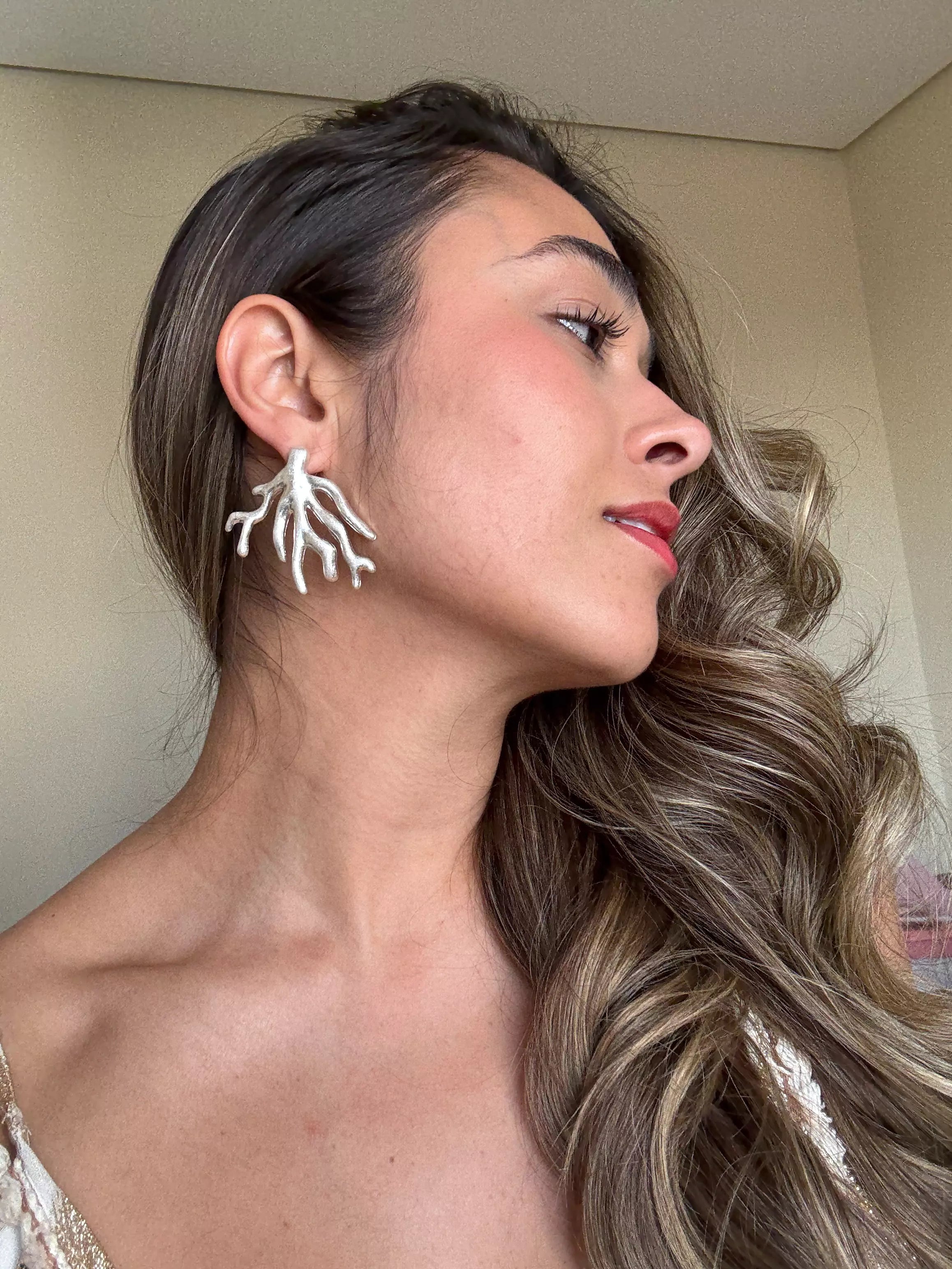 Brinco Coral de Metal