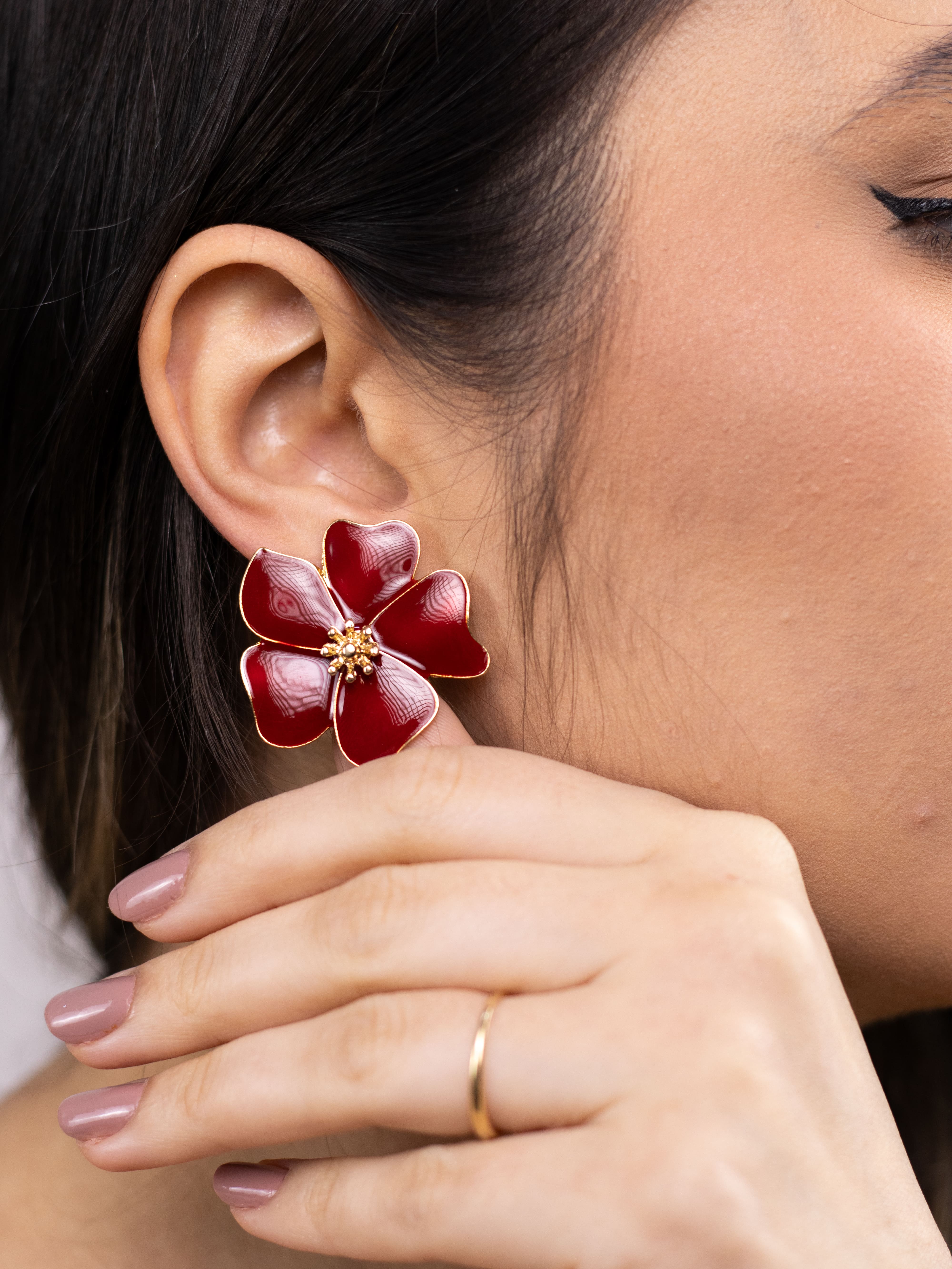 Brinco de Flor Esmaltado de Metal Colorido