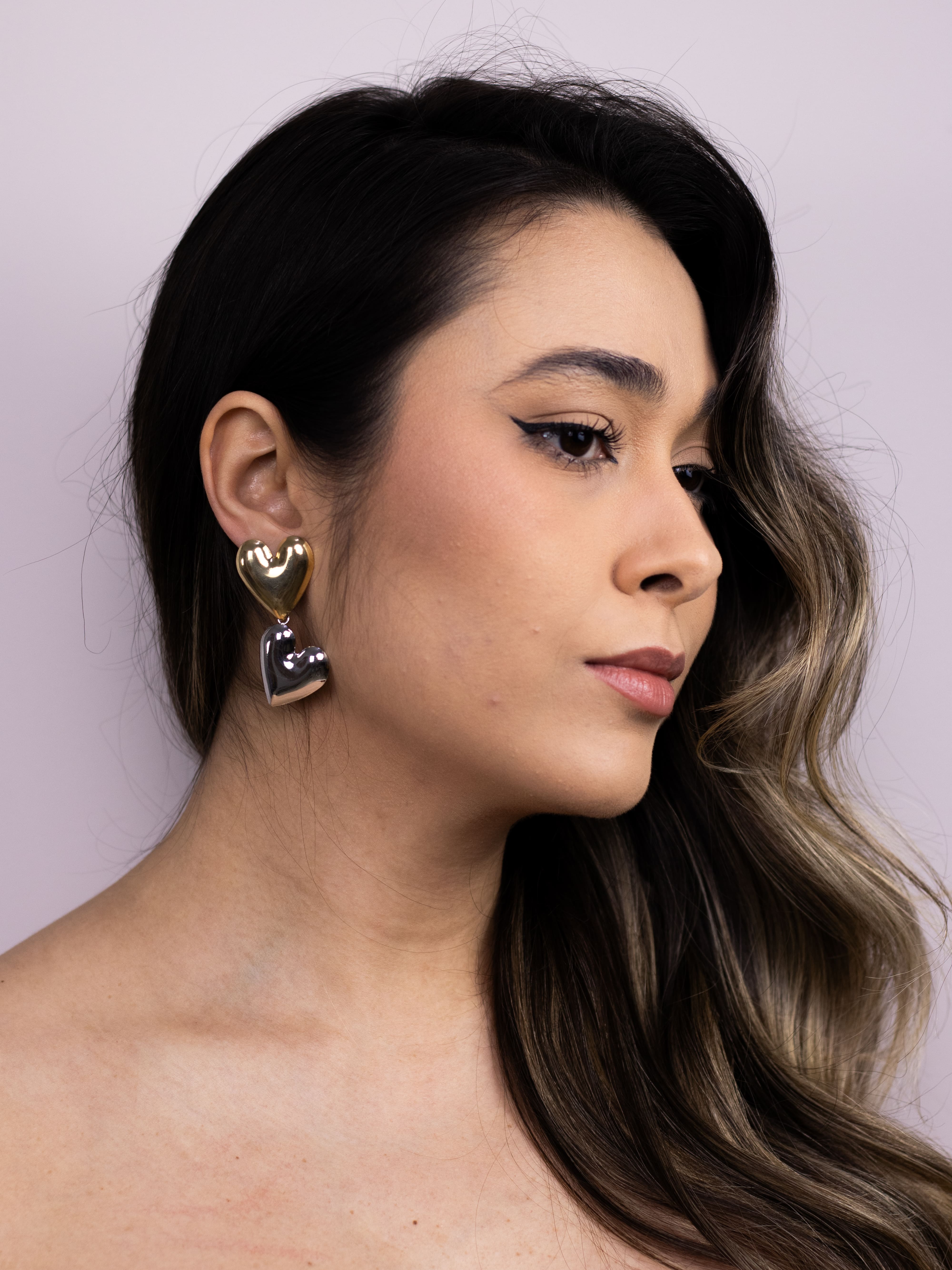 Brinco Metal Dois Banhos Duplo de Coração