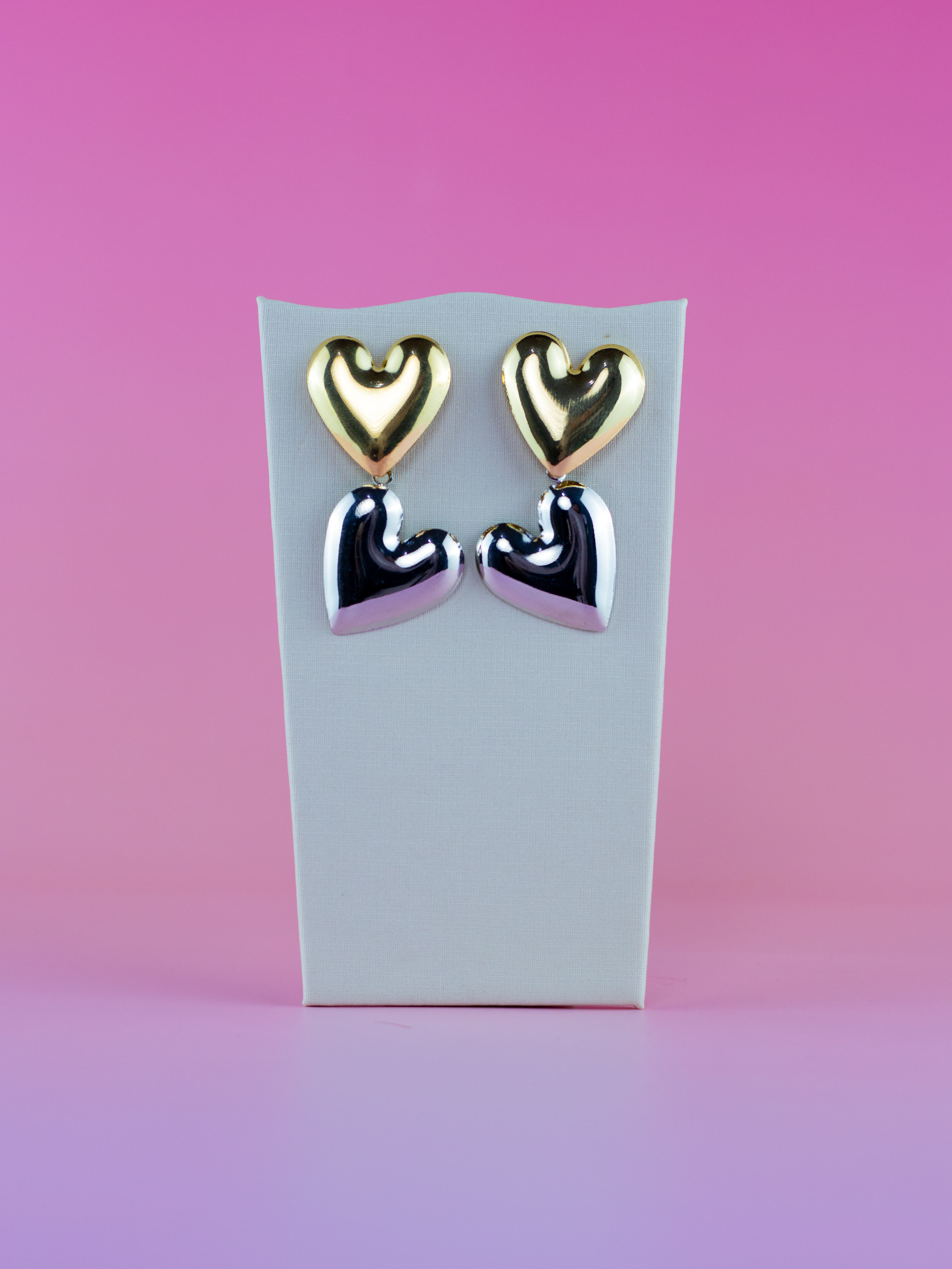 Brinco Metal Dois Banhos Duplo de Coração