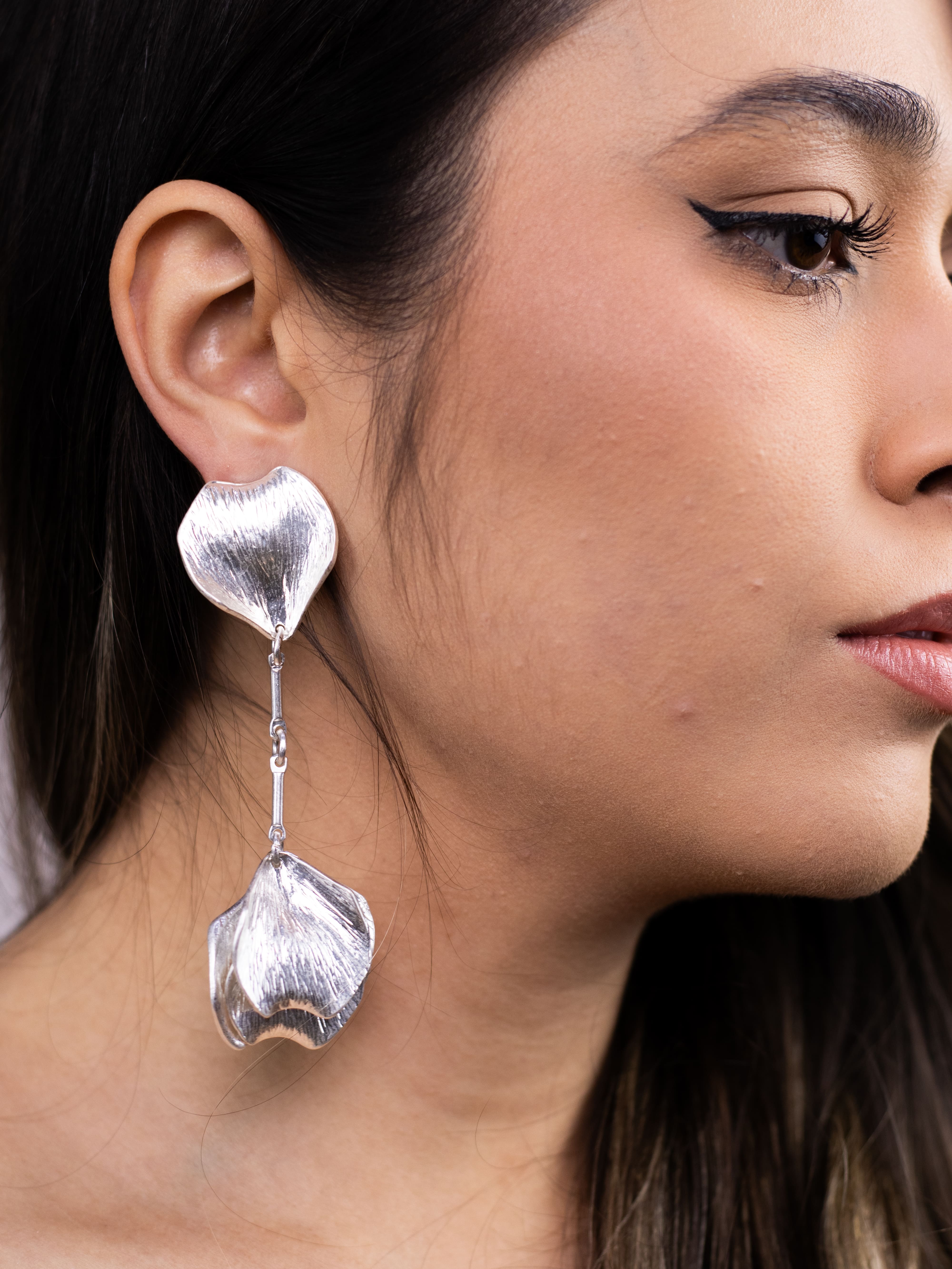 Brinco Medieval de Flor Prata