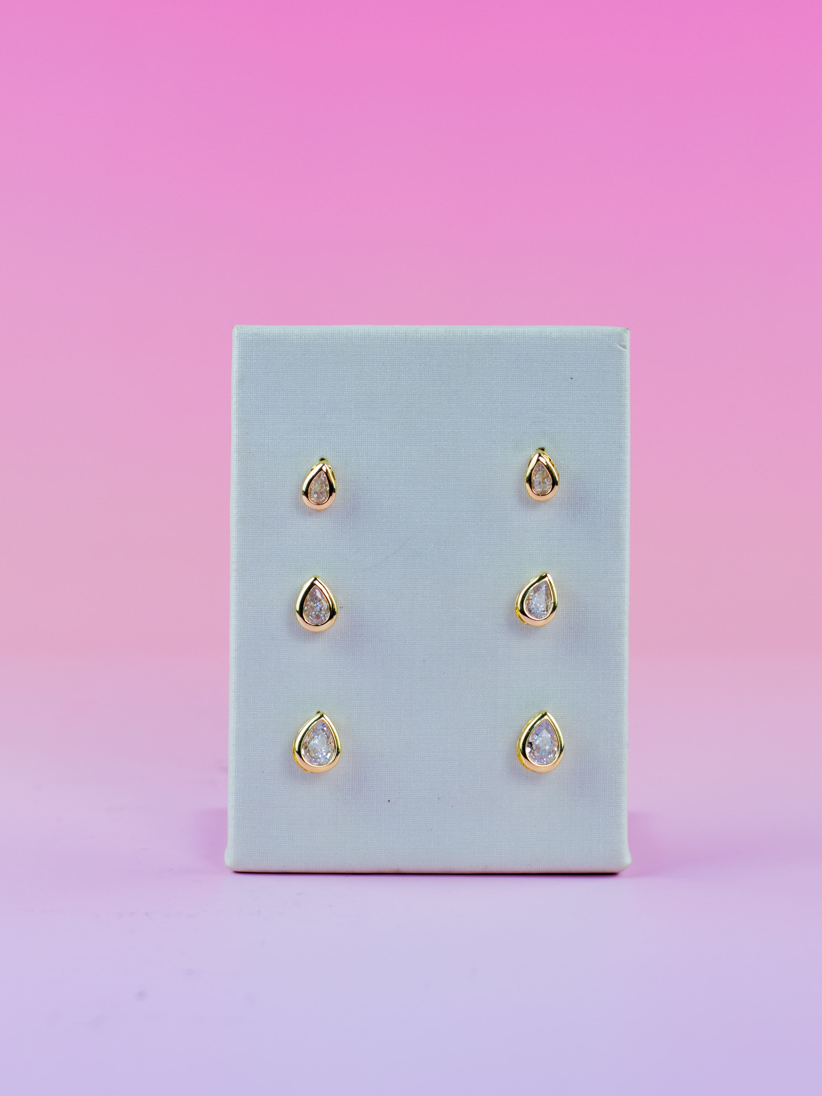 Brinco Trio Dourado de Gota com Cristal