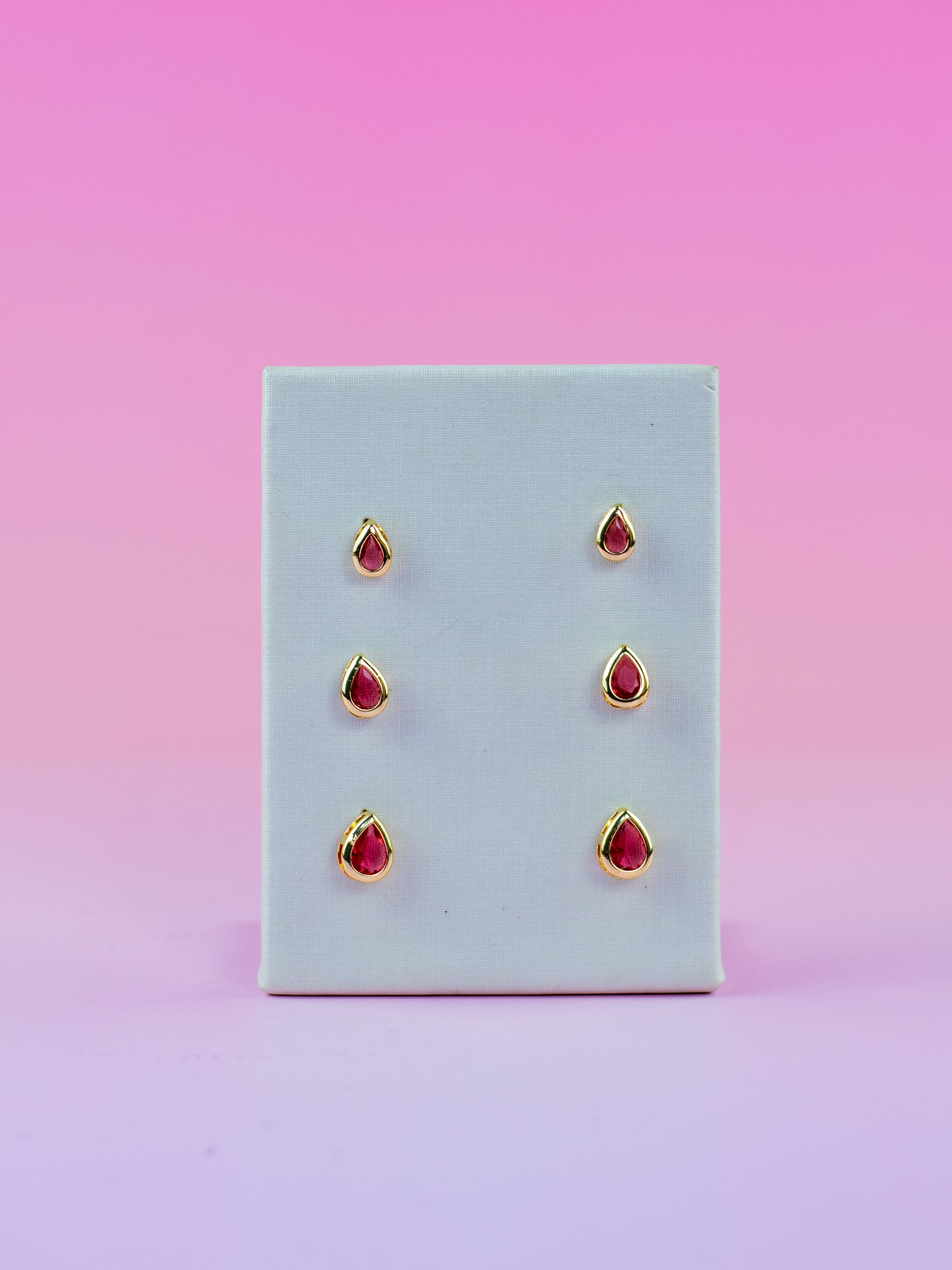 Brinco Trio Dourado de Gota com Cristal Colorido