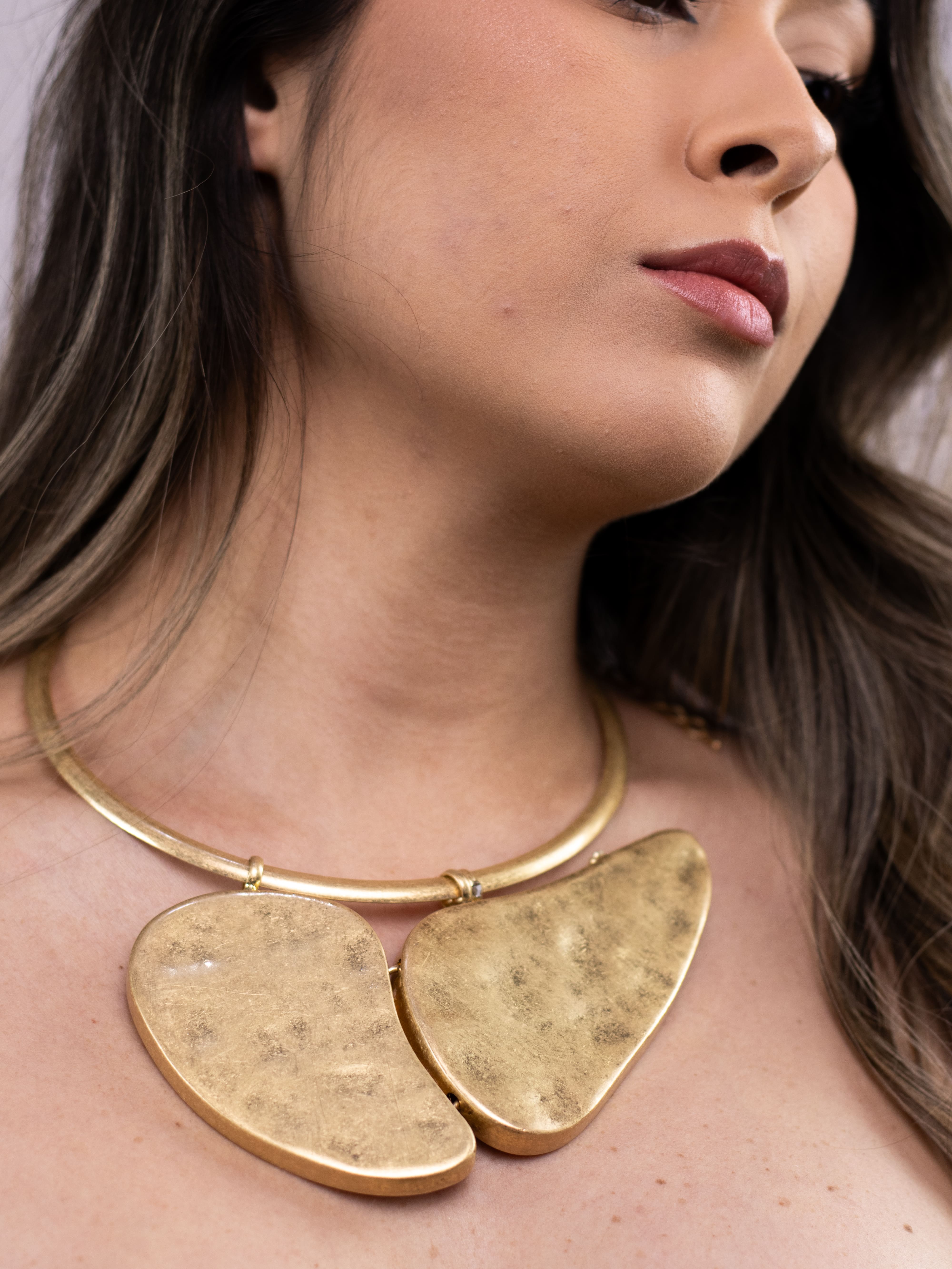 Colar de Aro Orgânico Dourado