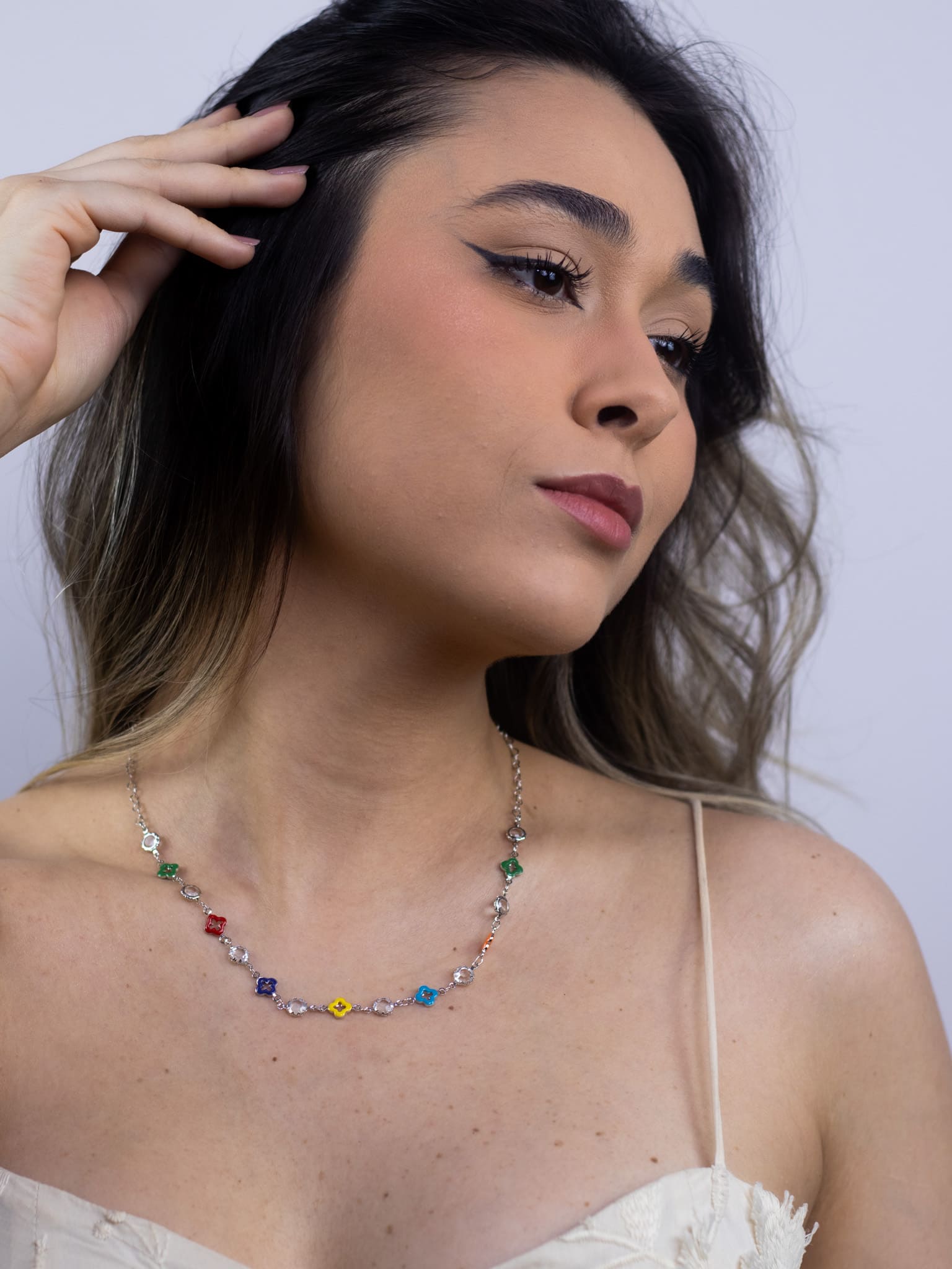 Choker com Pingente Esmaltado Colorido e Cristal