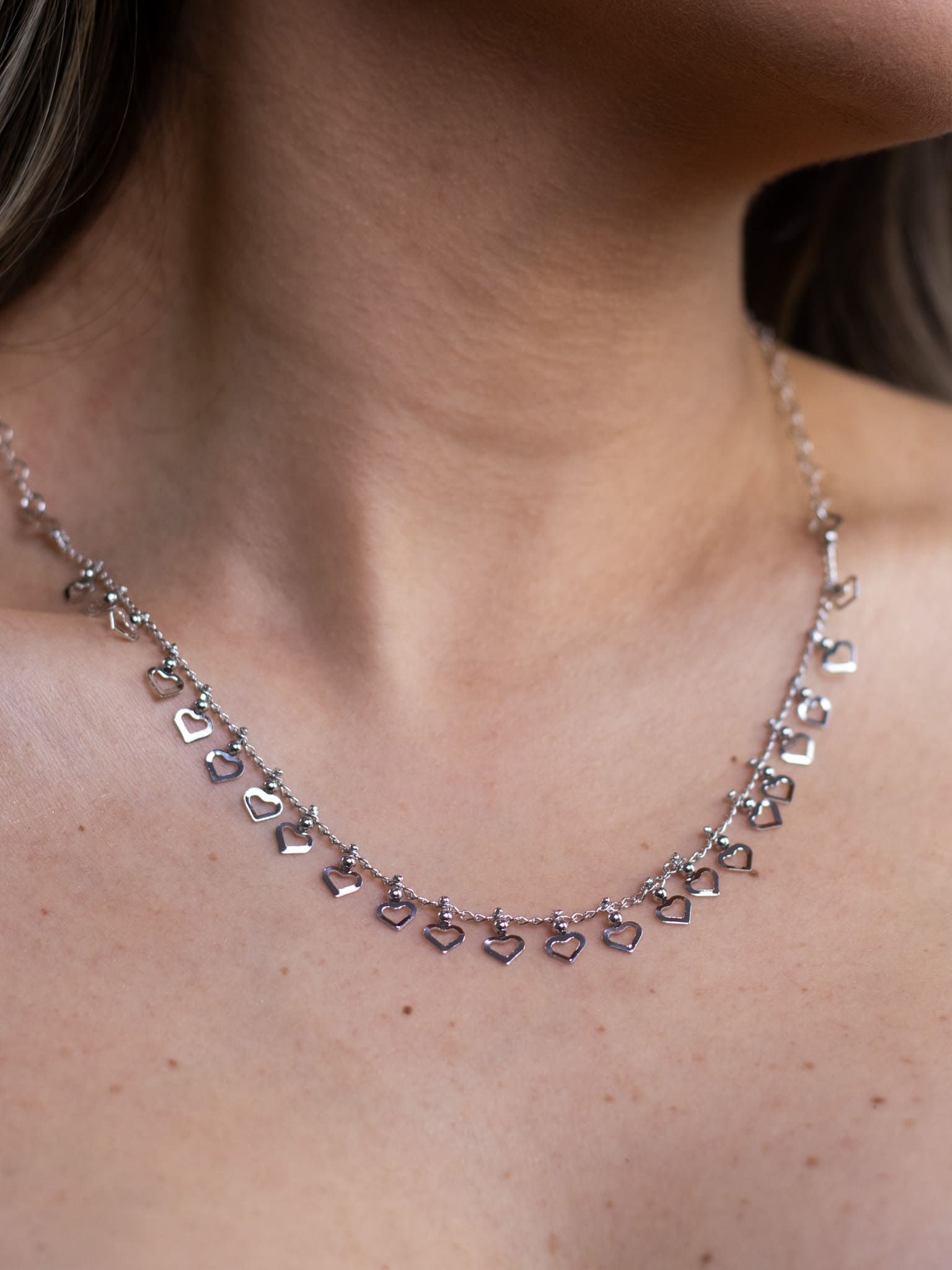 Choker de Metal de Coração Vazado