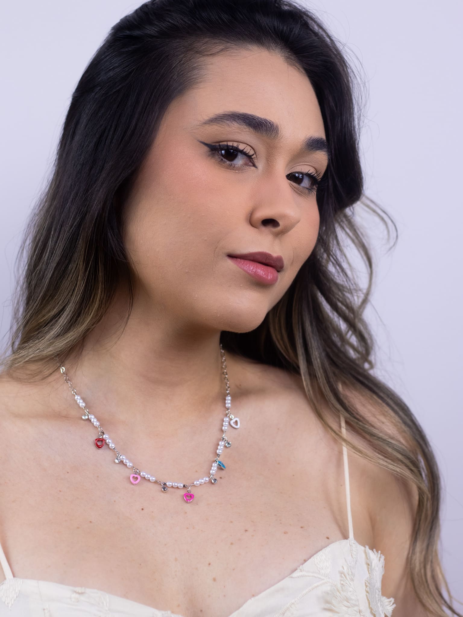 Choker de Pérola com Pingente de Coração Esmaltado