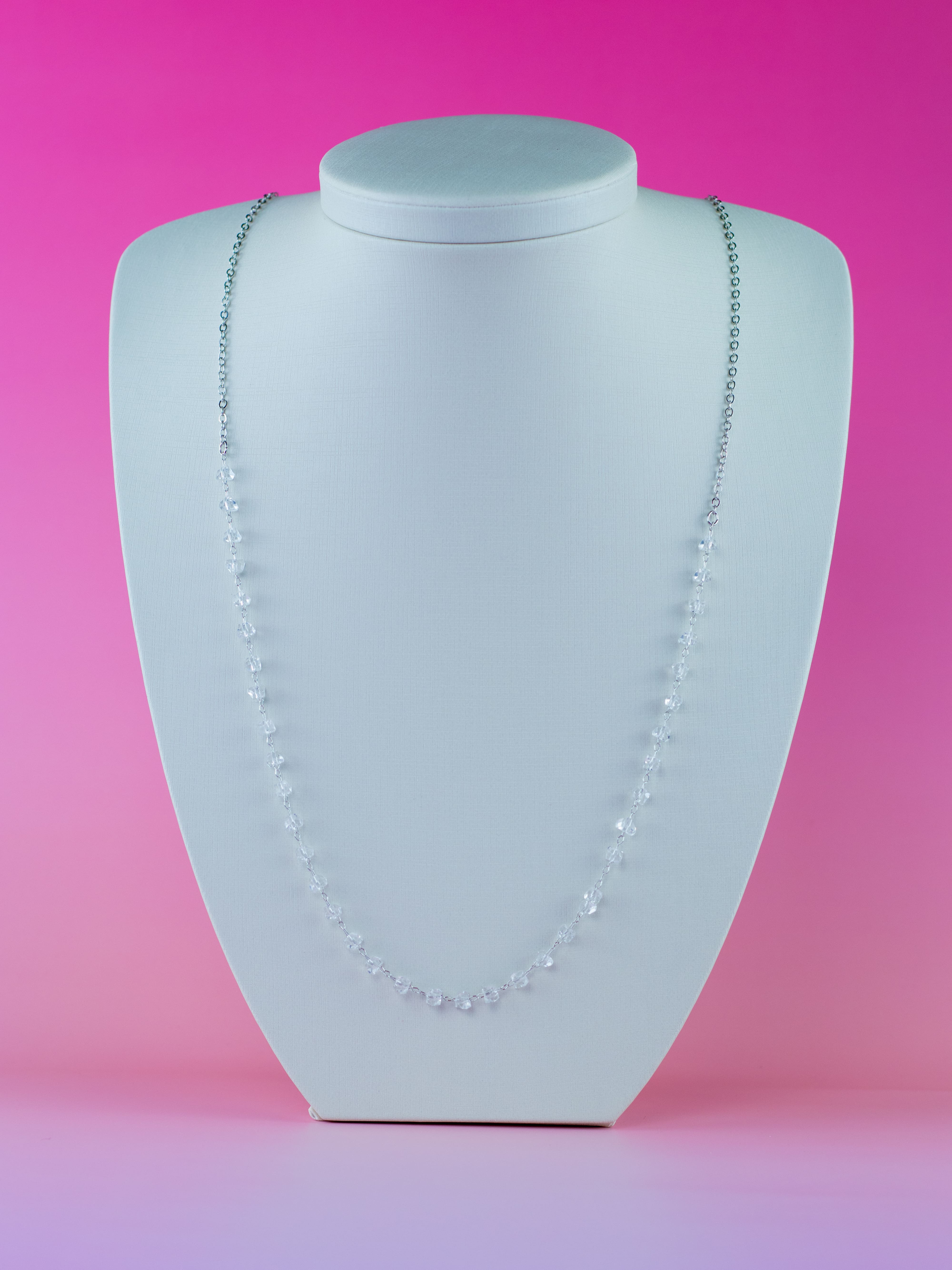 Colar Longuinho de Metal Cascalho Transparente