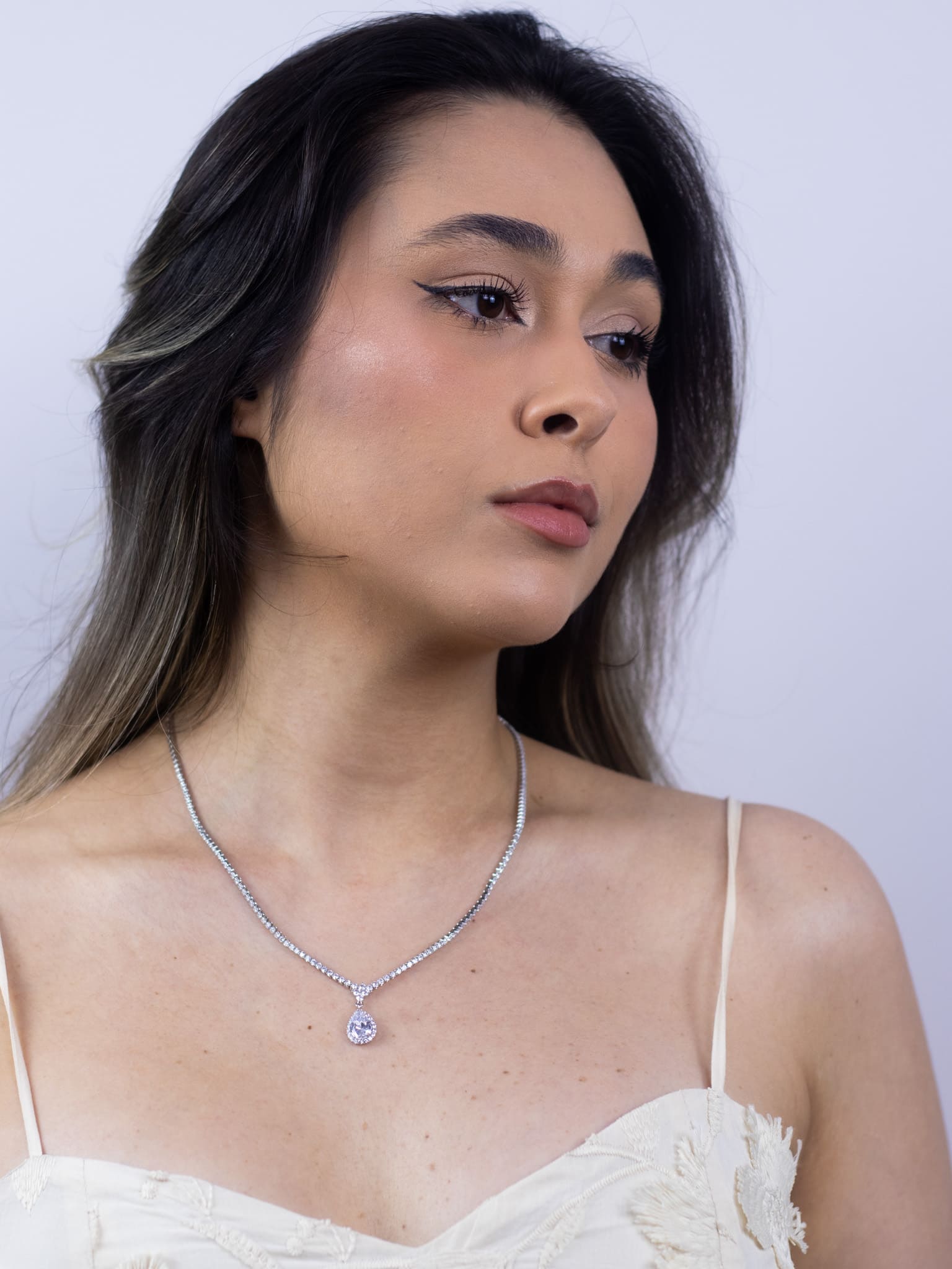 Colar de Zircônia Prata com Gota Cravejado