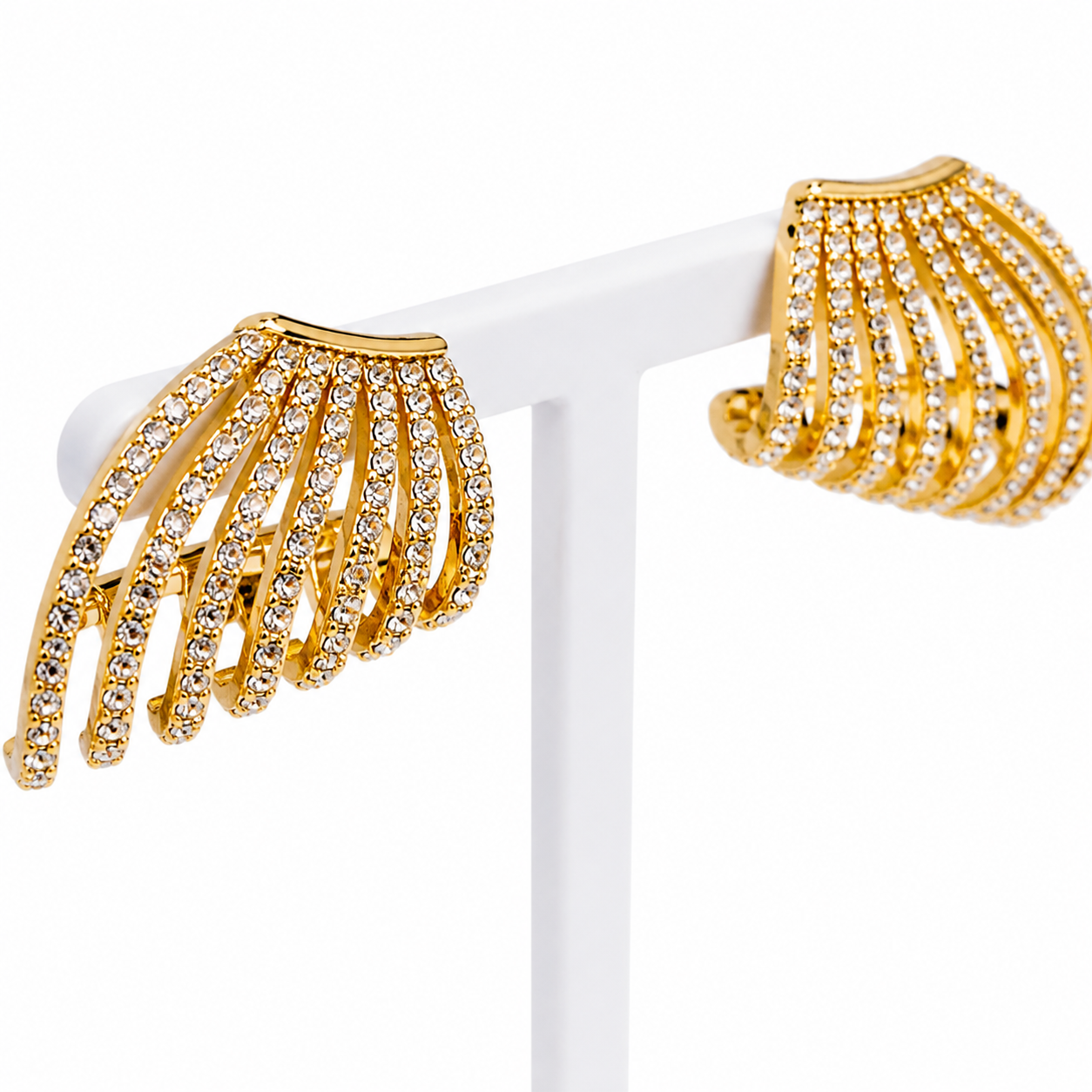 Brinco Base com Camadas de Zircônia Dourado