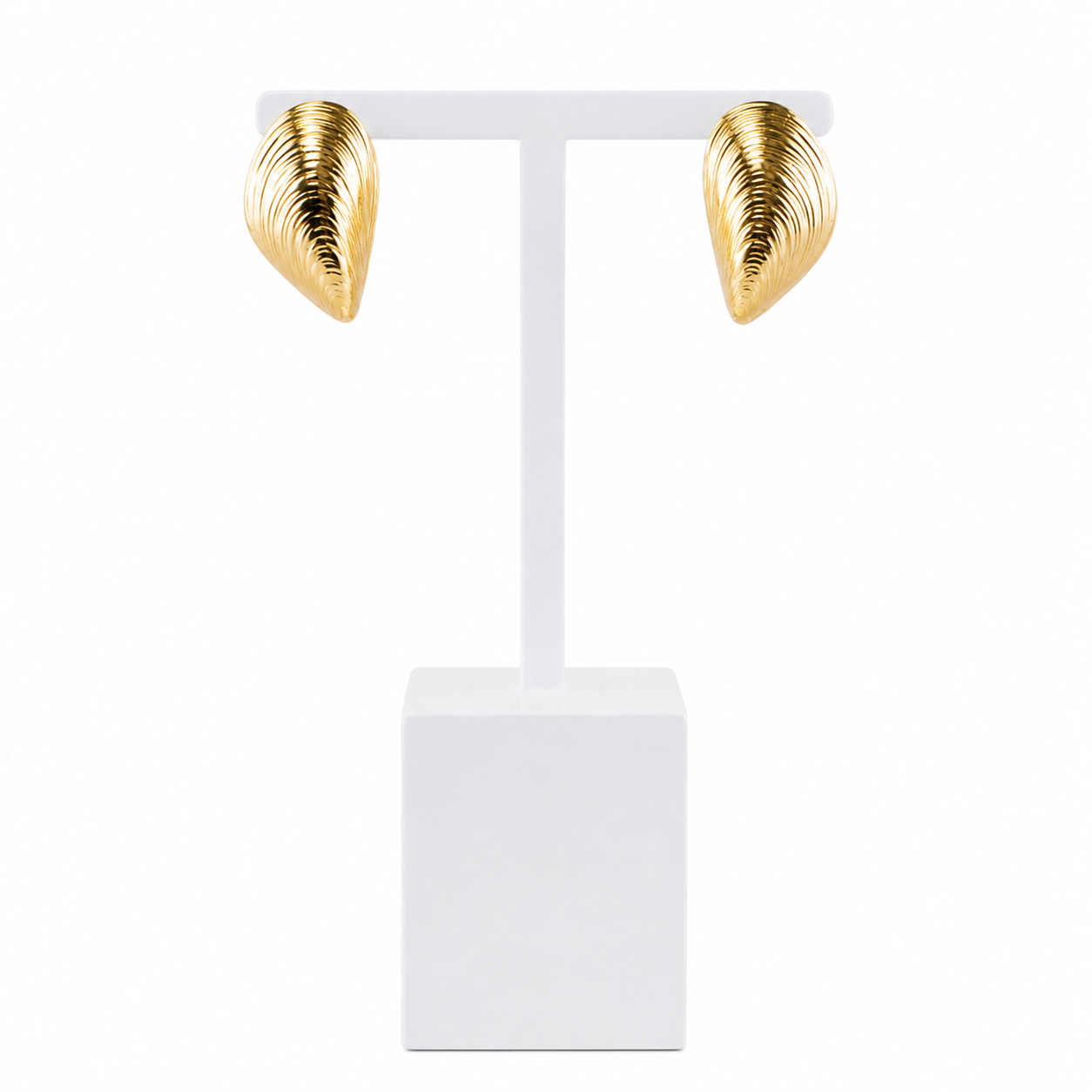 Brinco Argola Concha de Metal Dourado