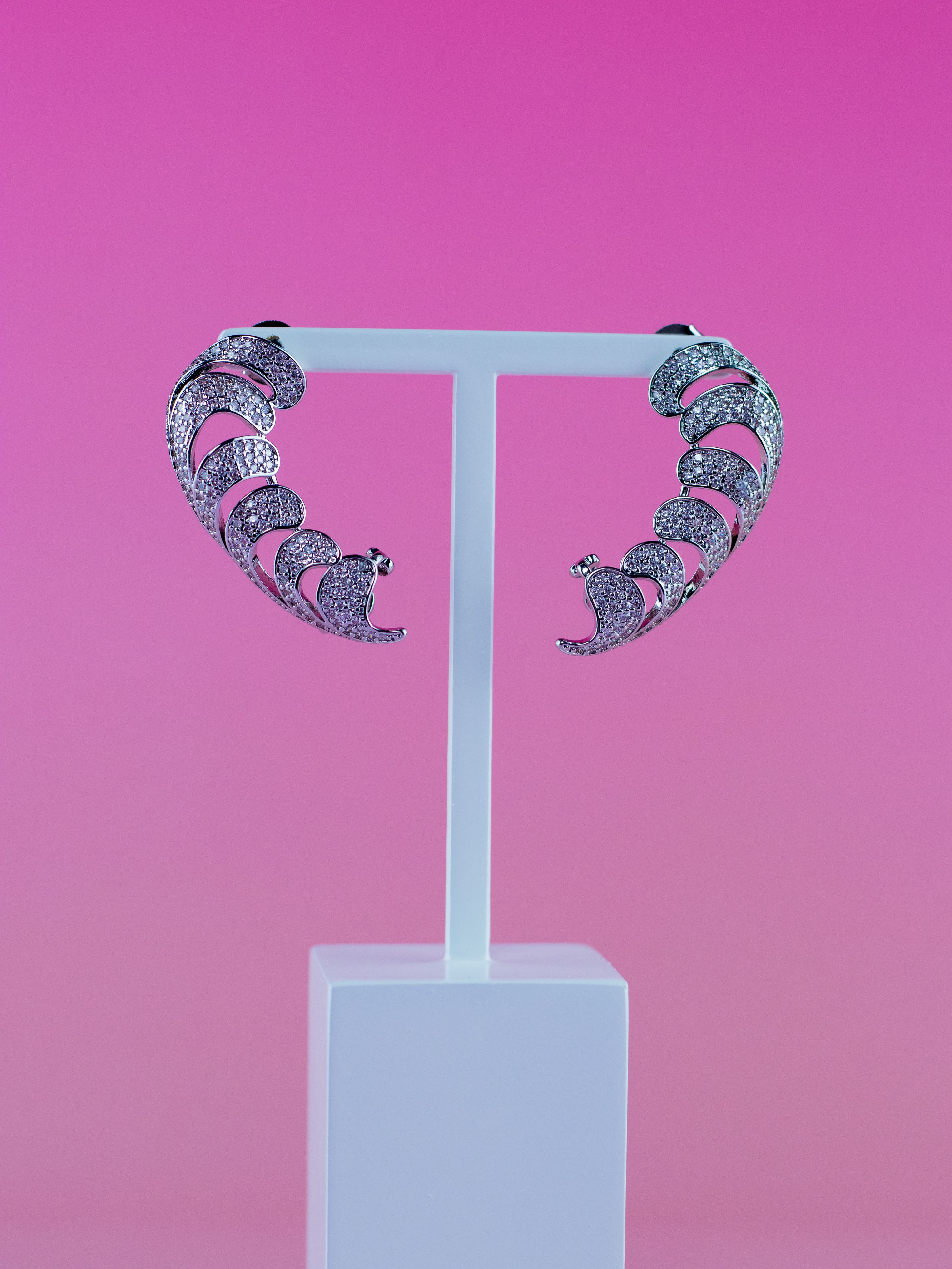 Brinco Earcuff Prata de Zircônia Cravejada