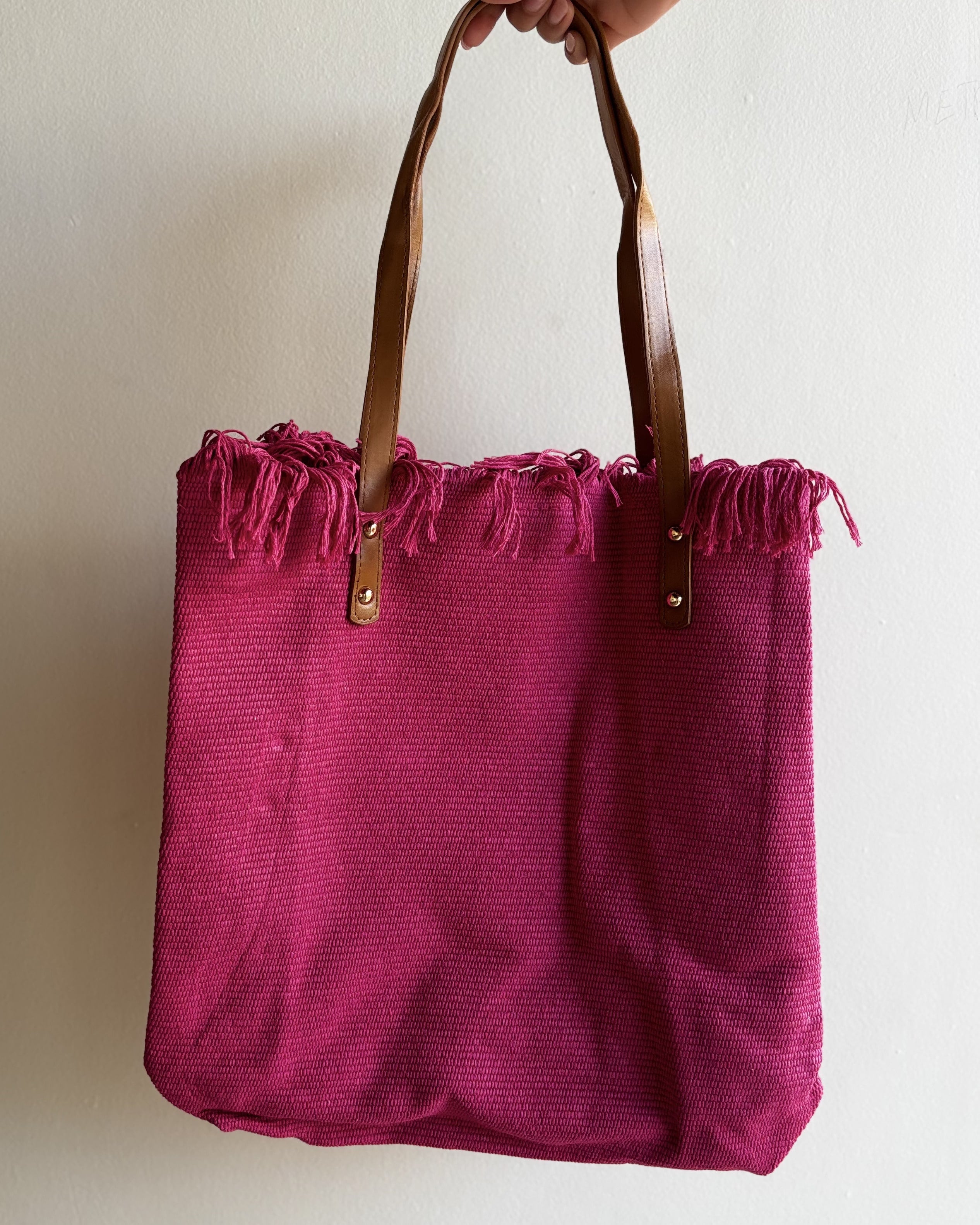 Bolsa de Palha com Alças em Couro e Franja Superior