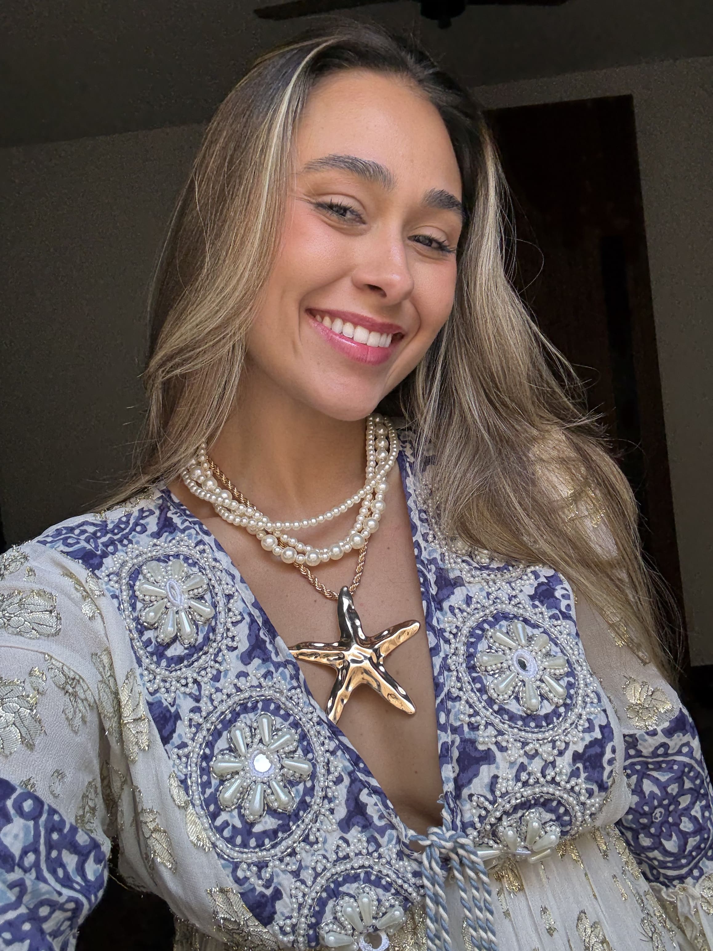 Colar Duplo de Pérolas Brancas