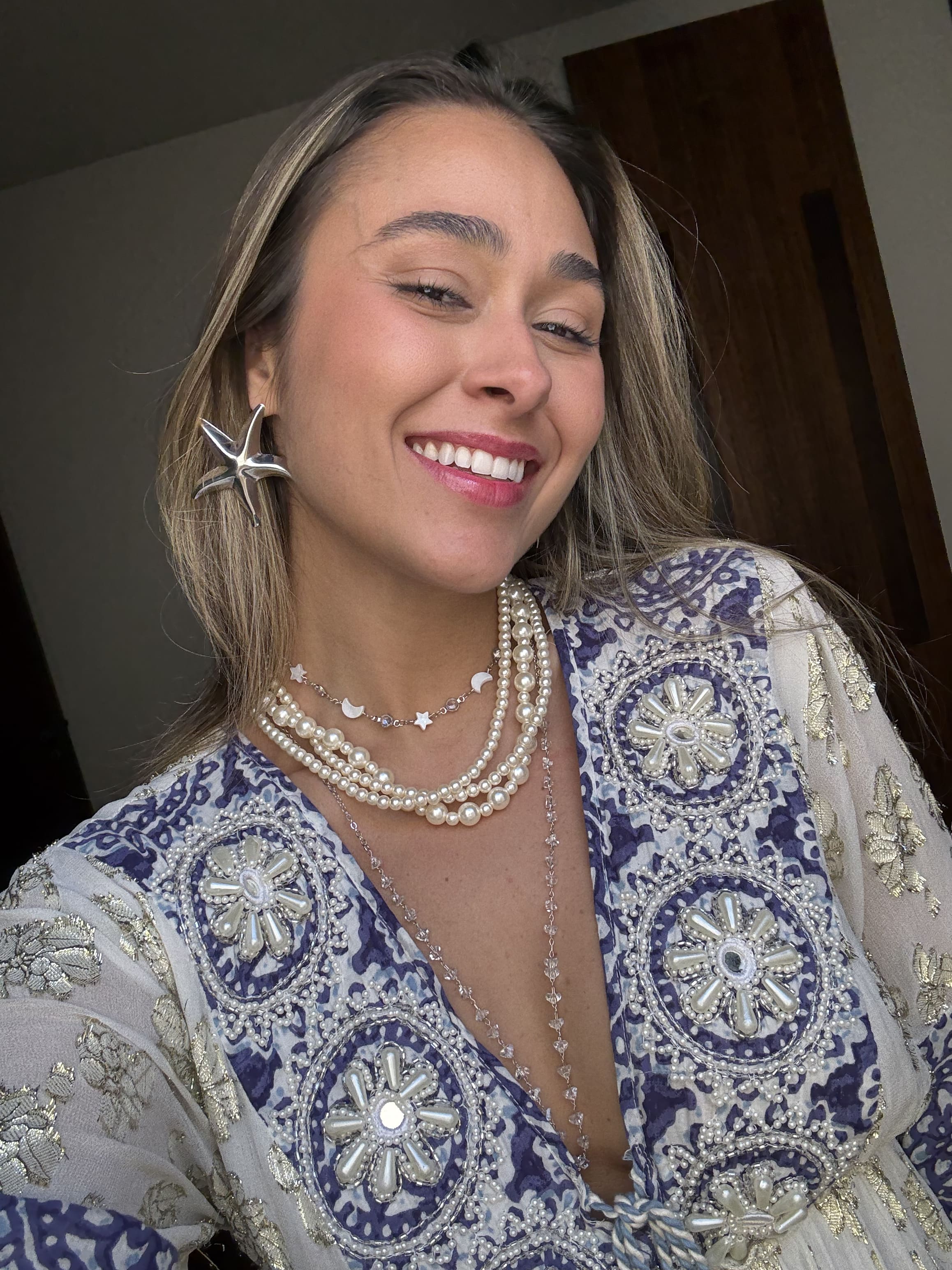 Colar Duplo de Pérolas Brancas