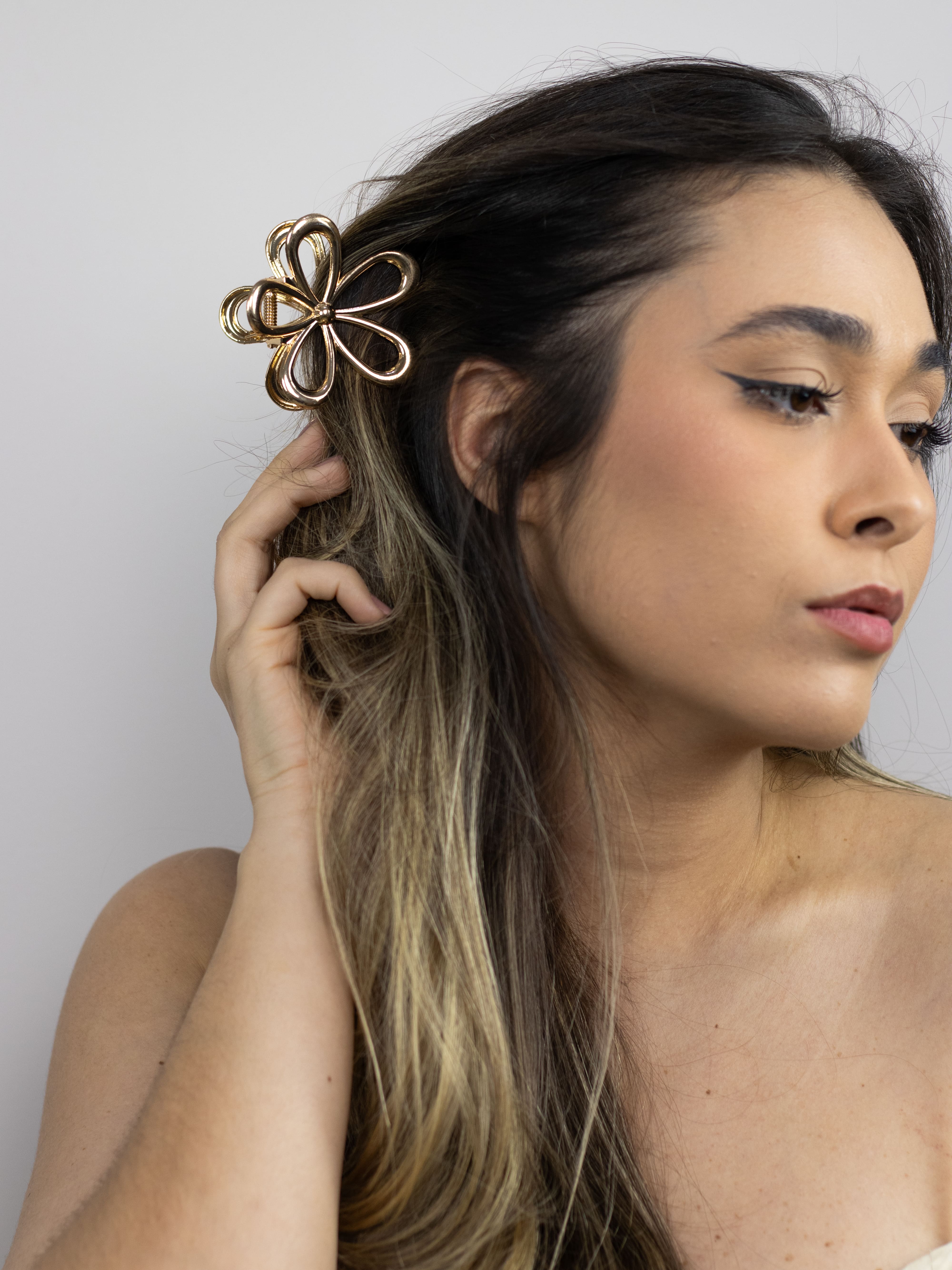 Piranha Flor de Metal Dourada