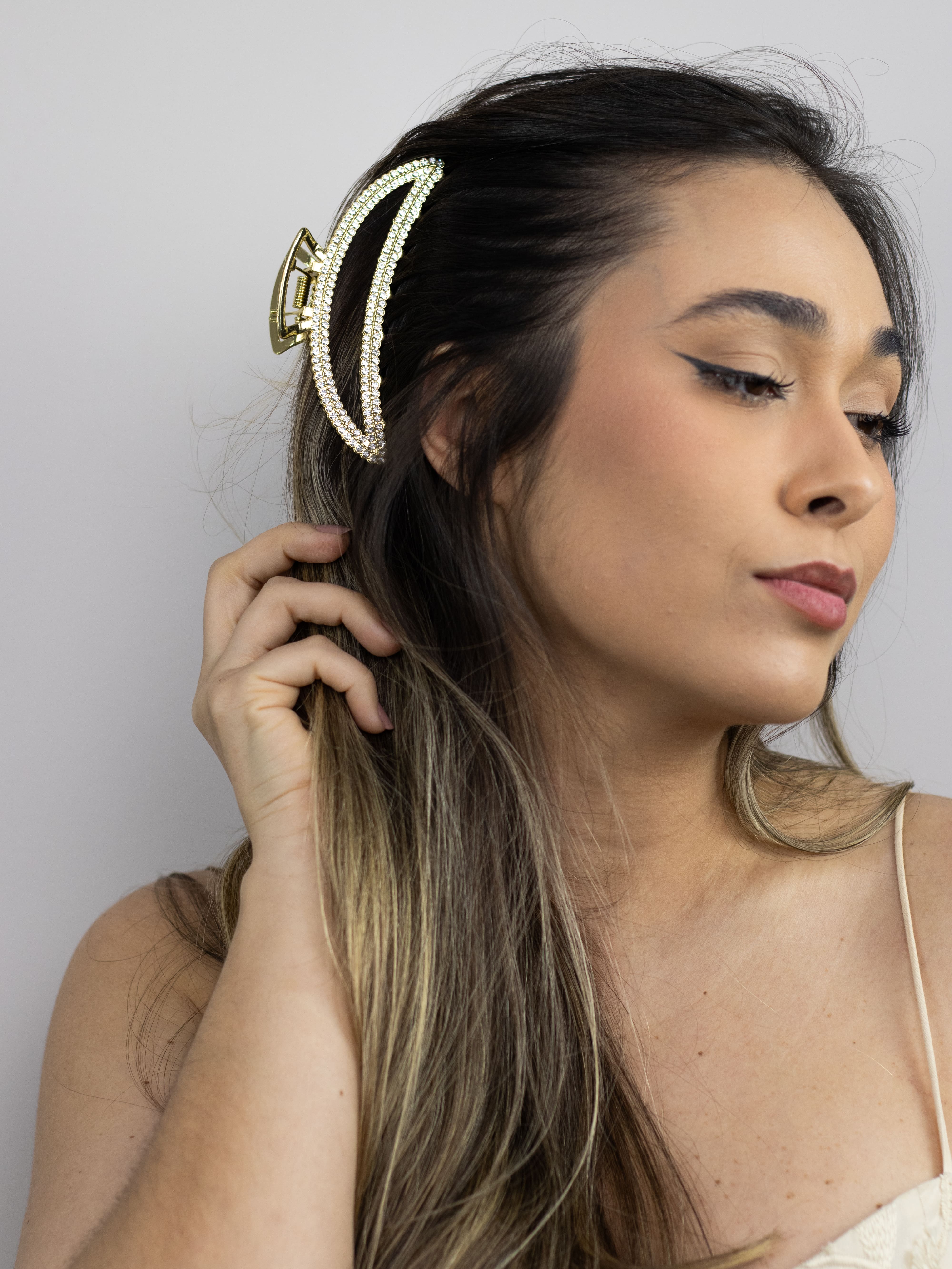 Piranha de Metal com Strass Meia Lua Dourada