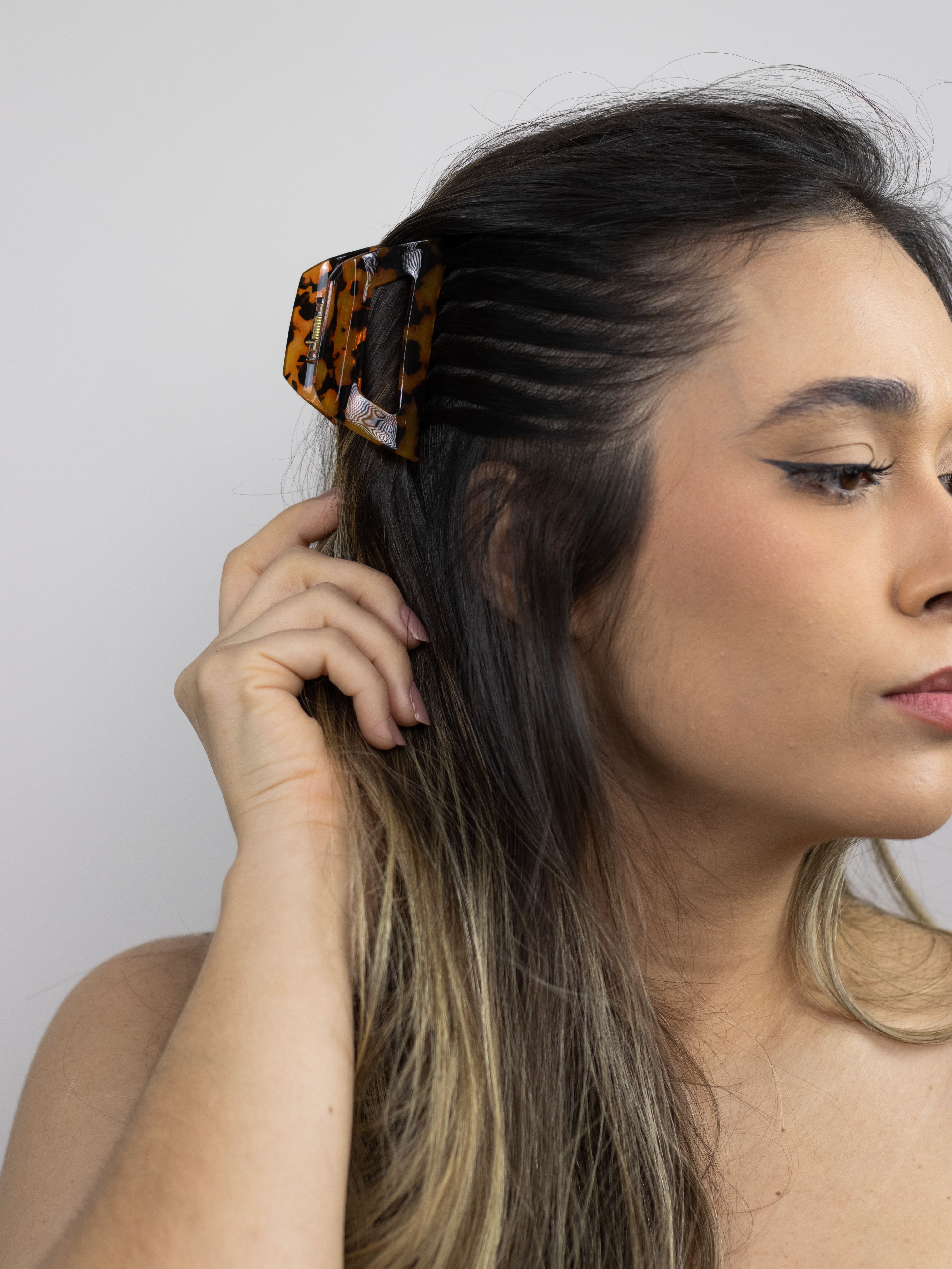 Piranha de Acrílico Média Colorida