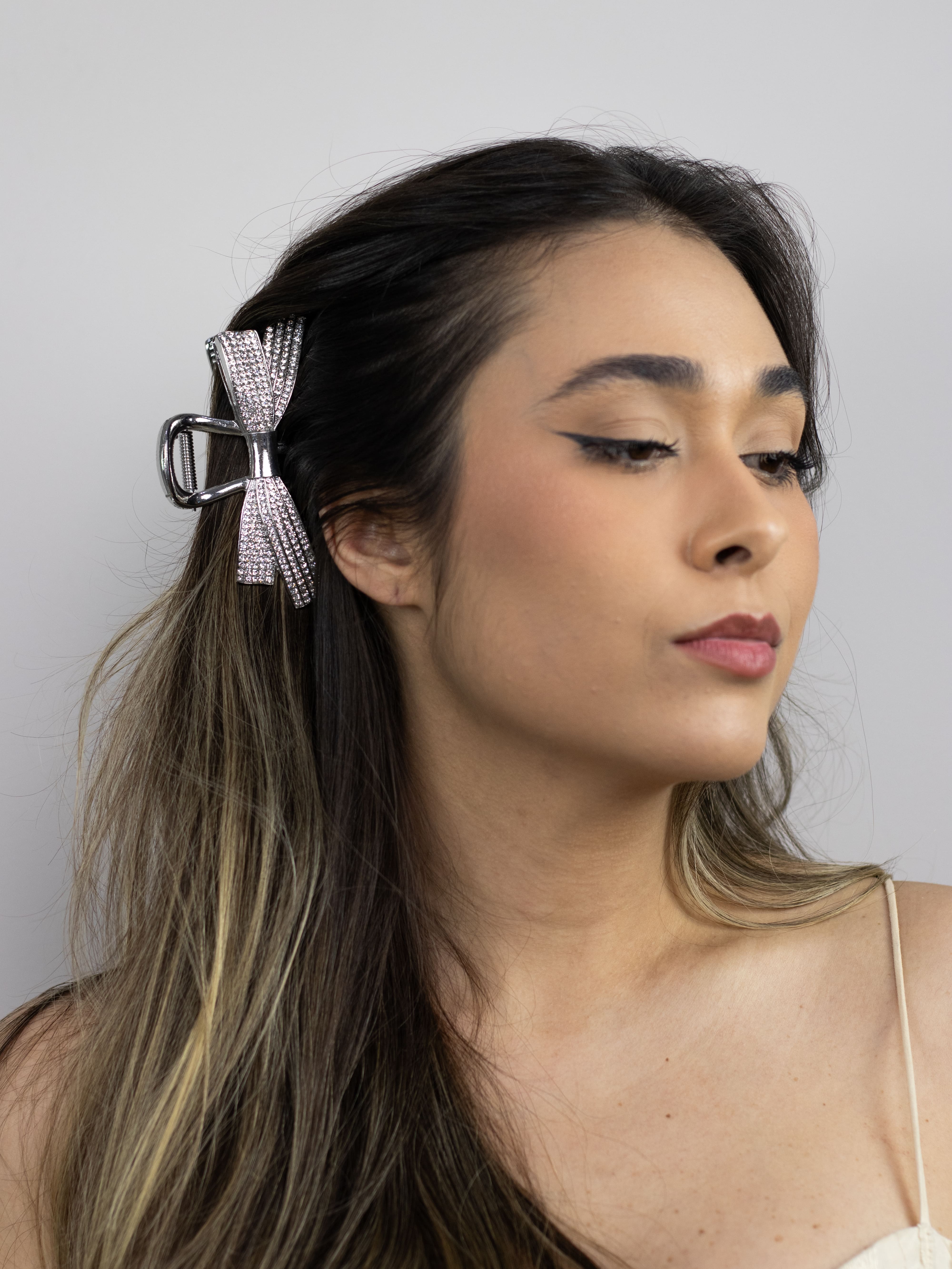 Piranha Prata Laço Metal com Strass