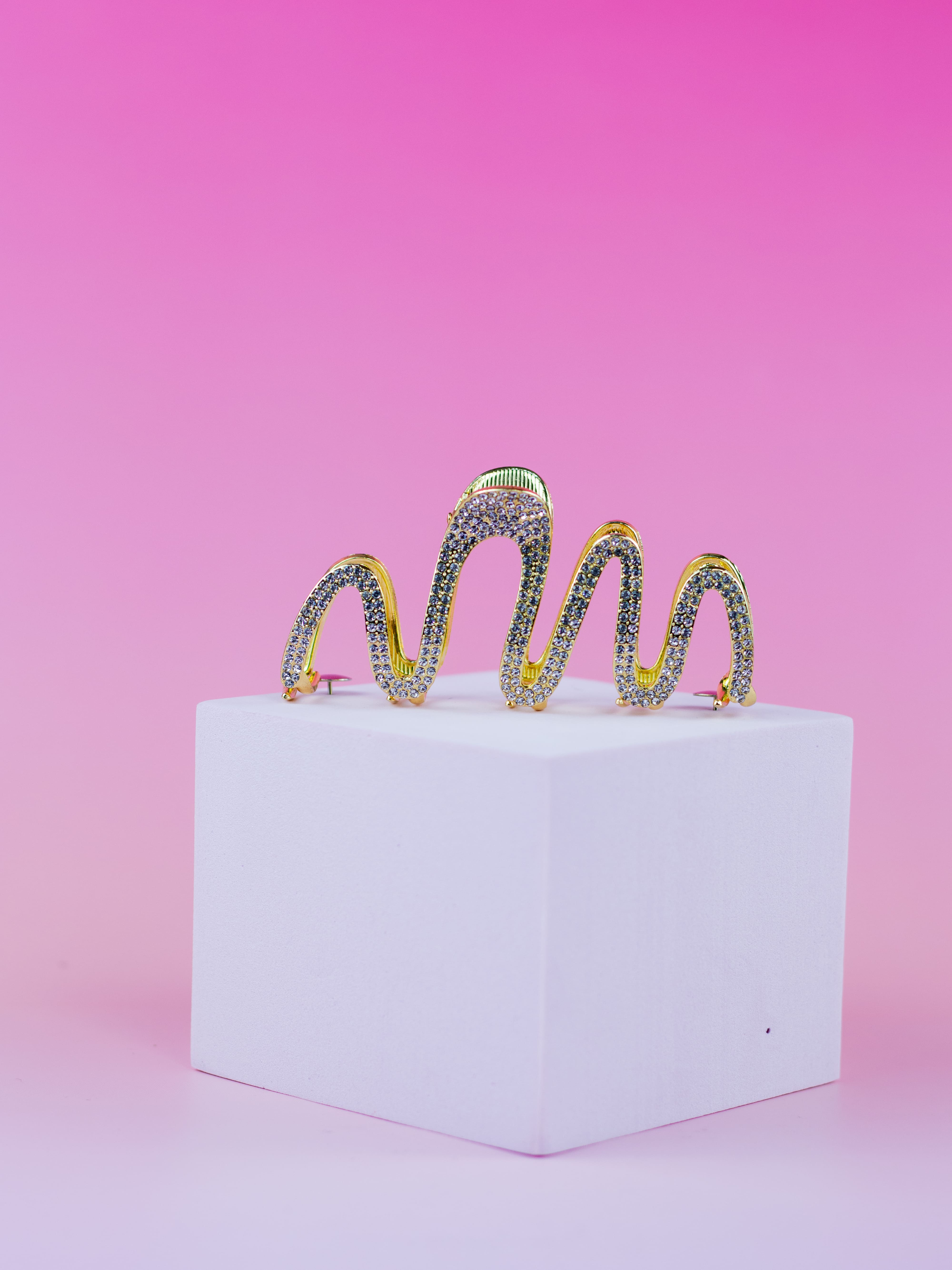 Piranha Metal Dourado com Strass ZigZag