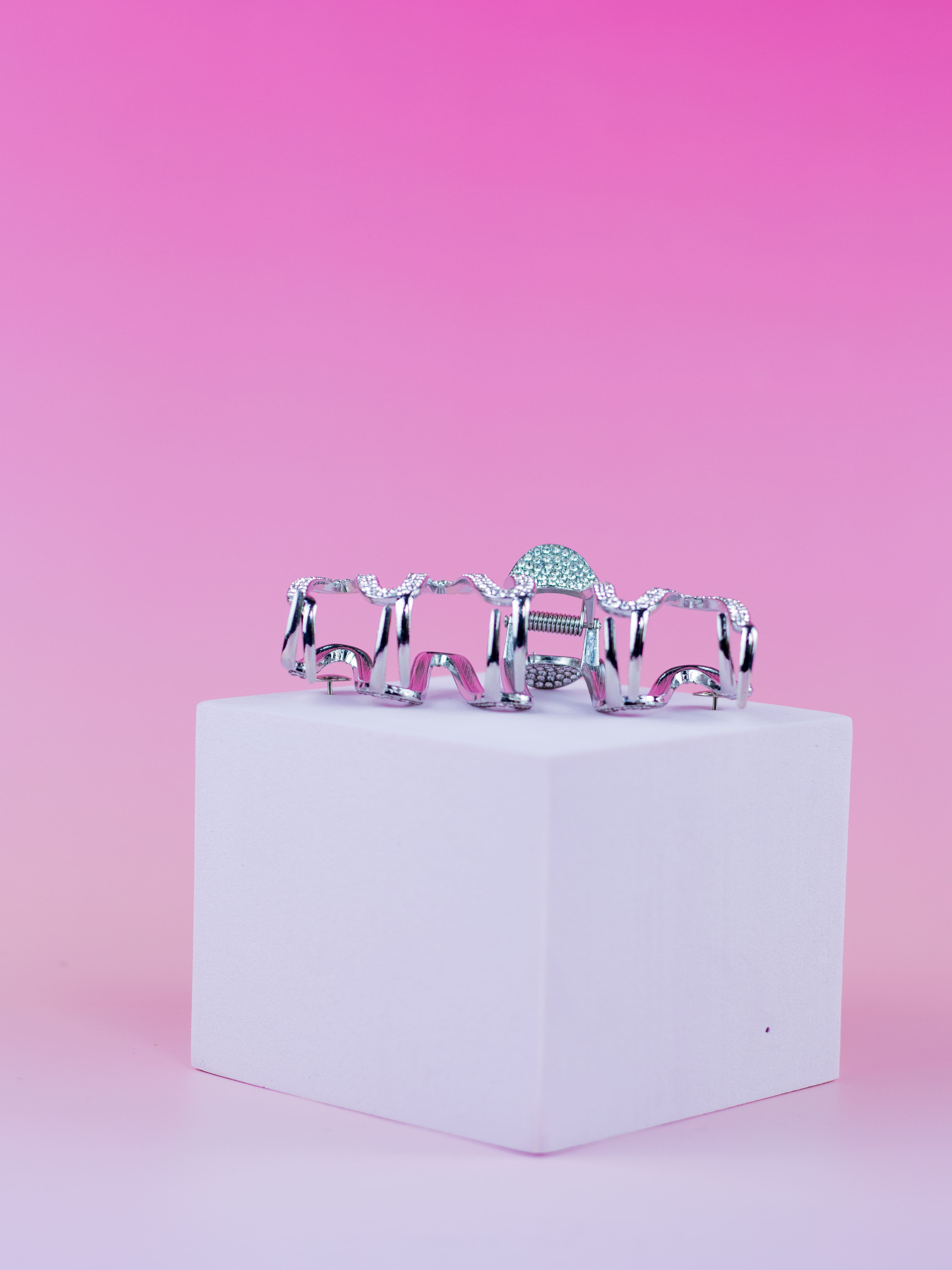 Piranha Metal Prata com Strass ZigZag