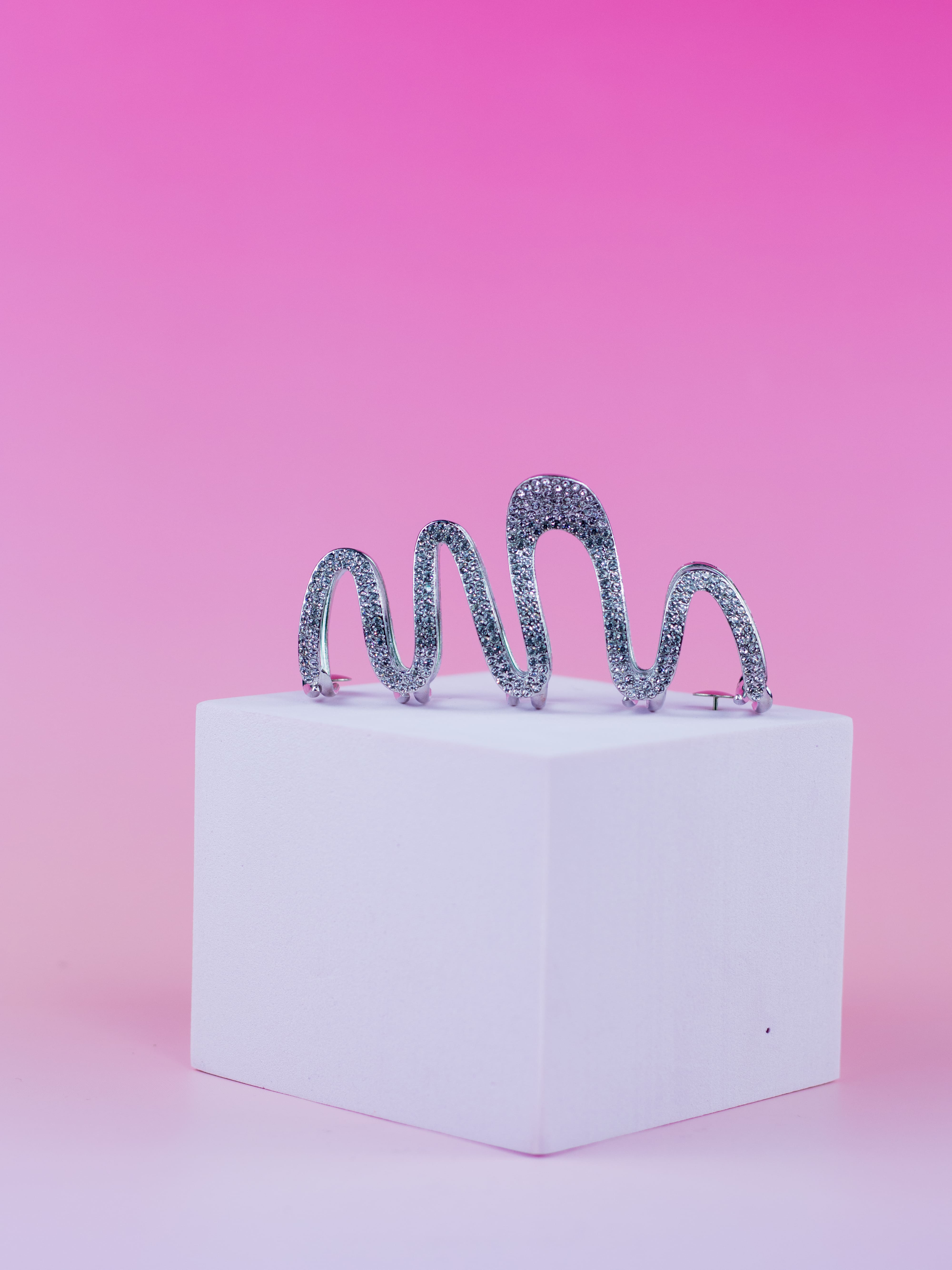 Piranha Metal Prata com Strass ZigZag