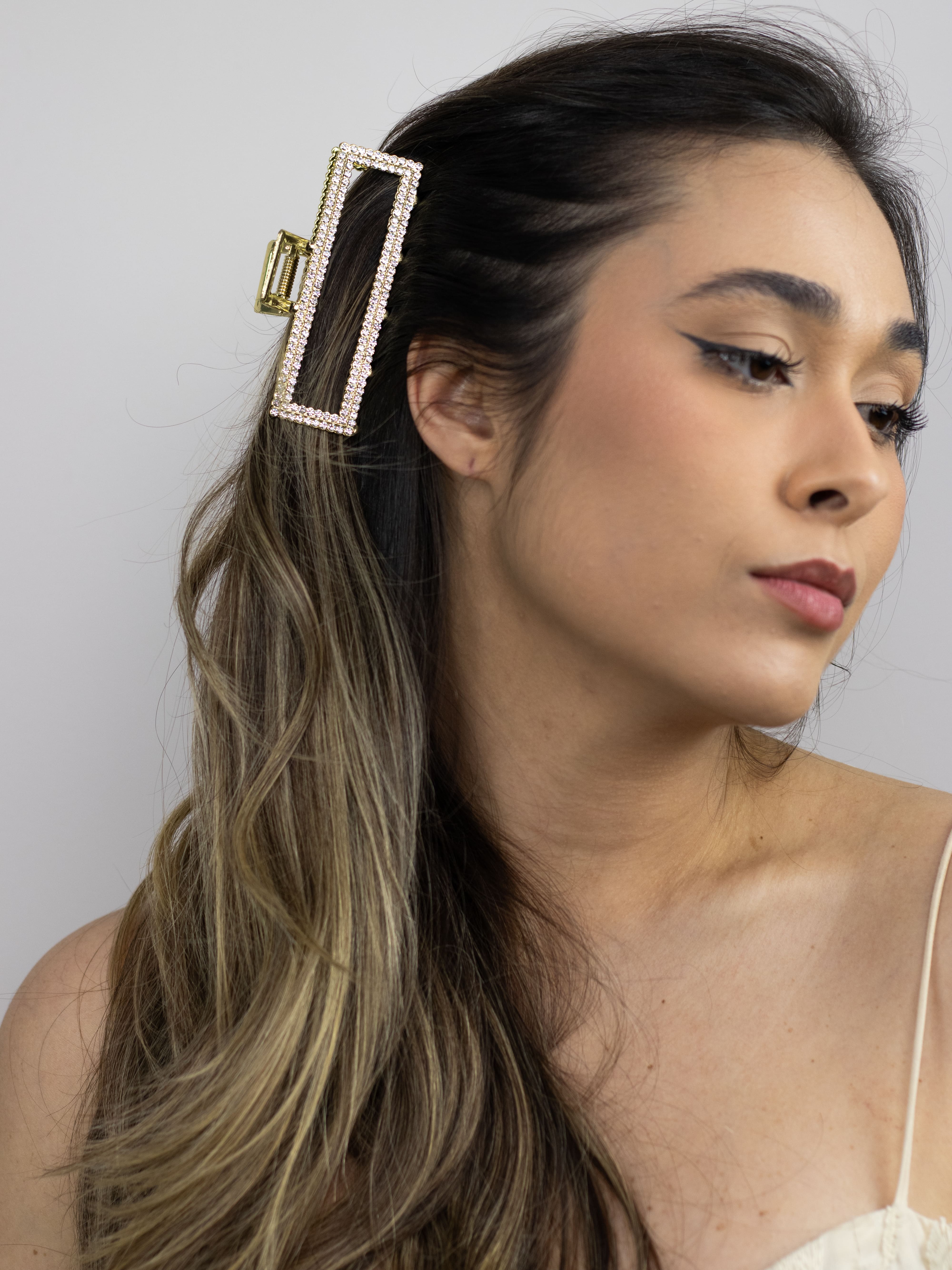 Piranha de Metal Retangular com Strass Dourada