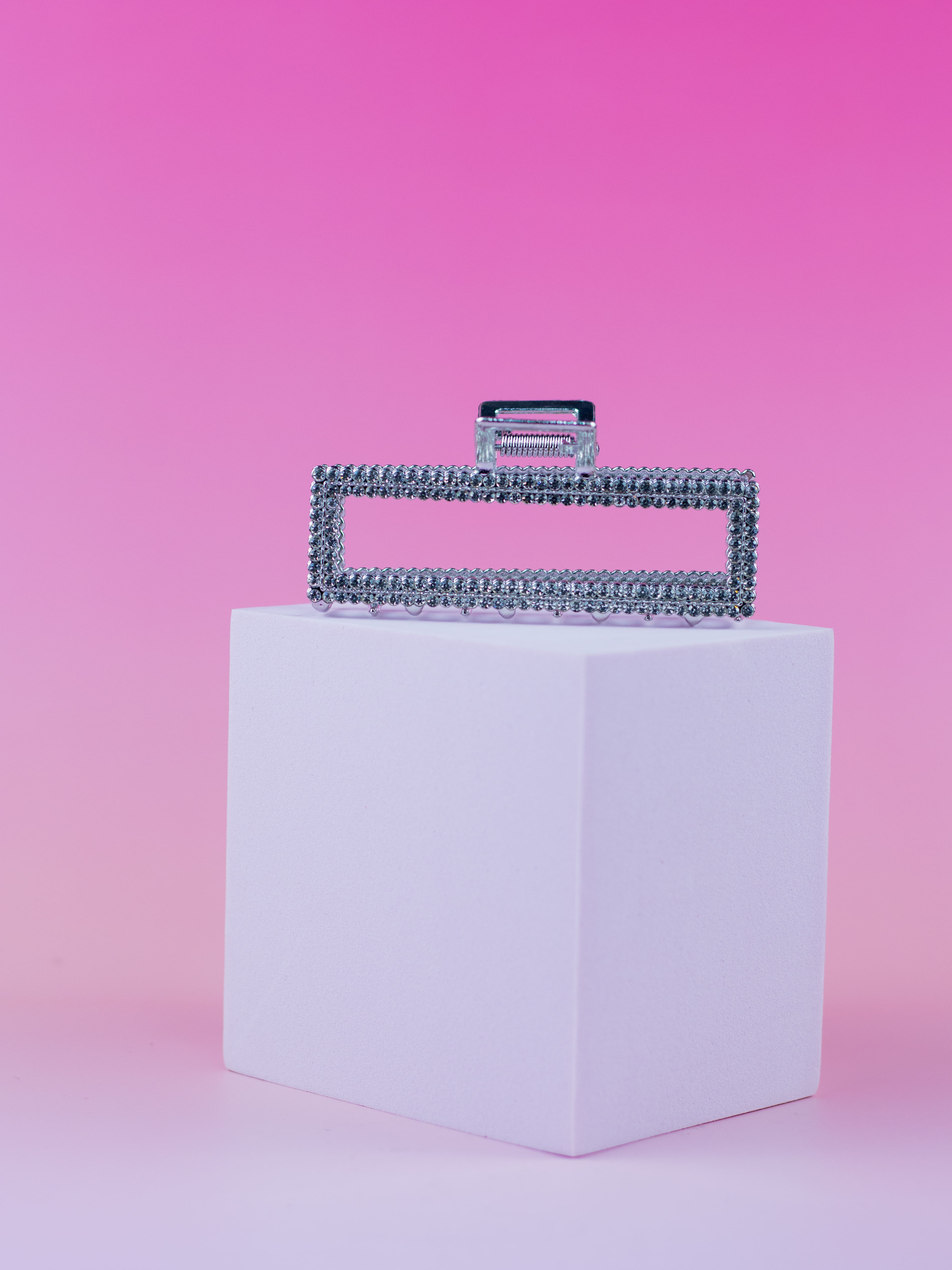 Piranha de Metal Retangular com Strass Prata