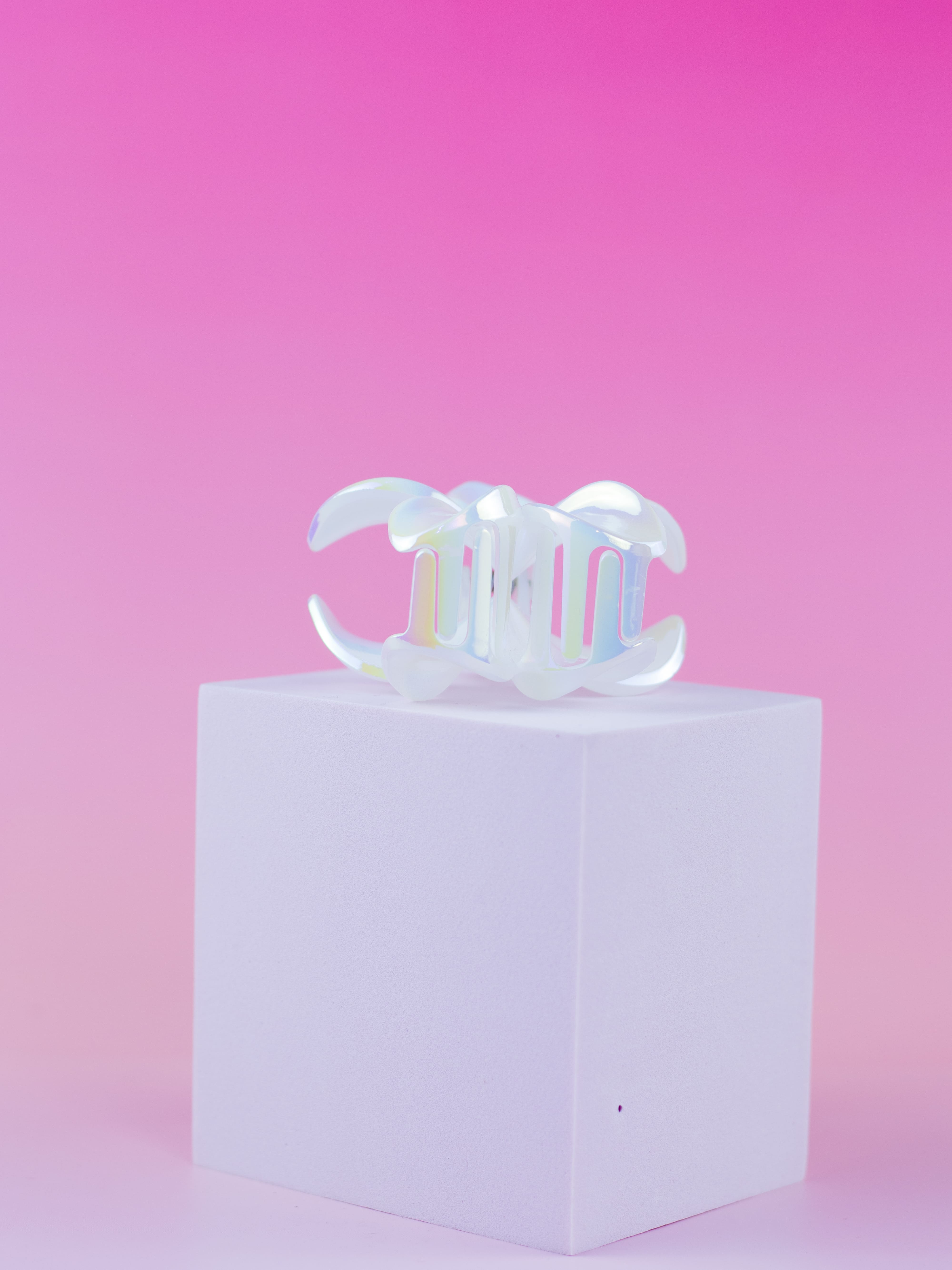 Piranha de Flor Holográfica Branca