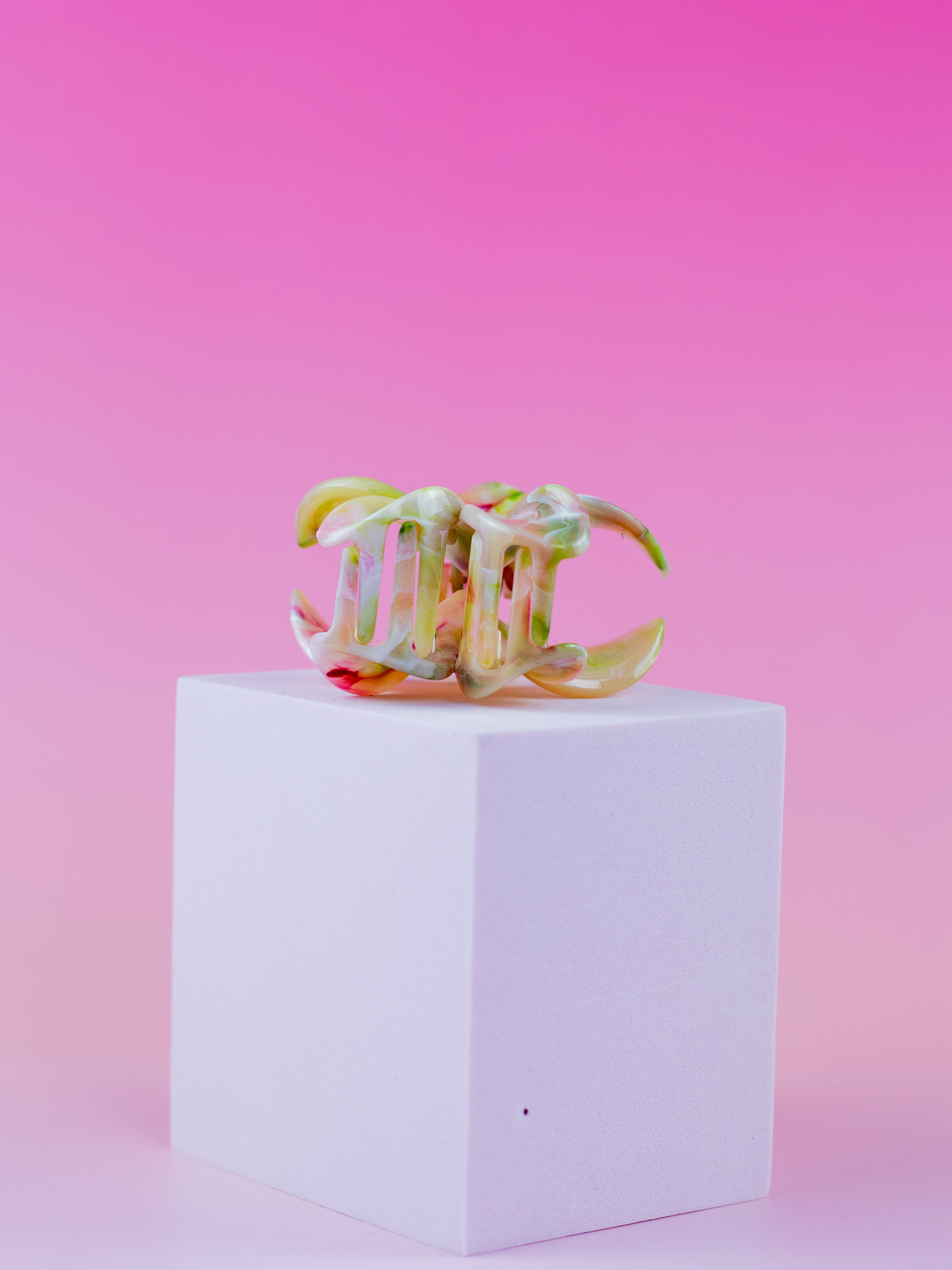 Piranha de Flor Acrílico Mesclado Verde com Bege