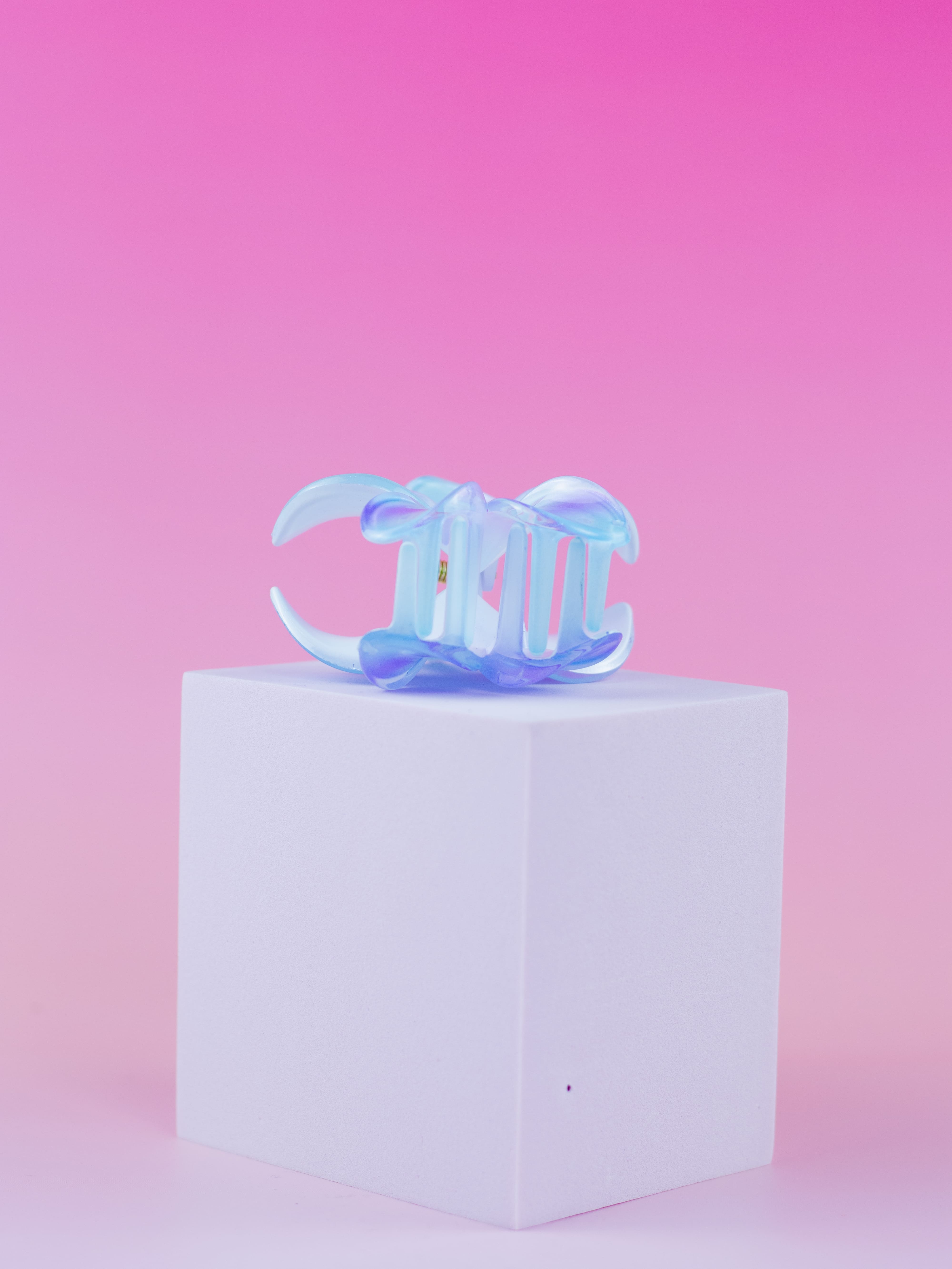 Piranha de Flor de Brilho Tons de Azul com Lilás