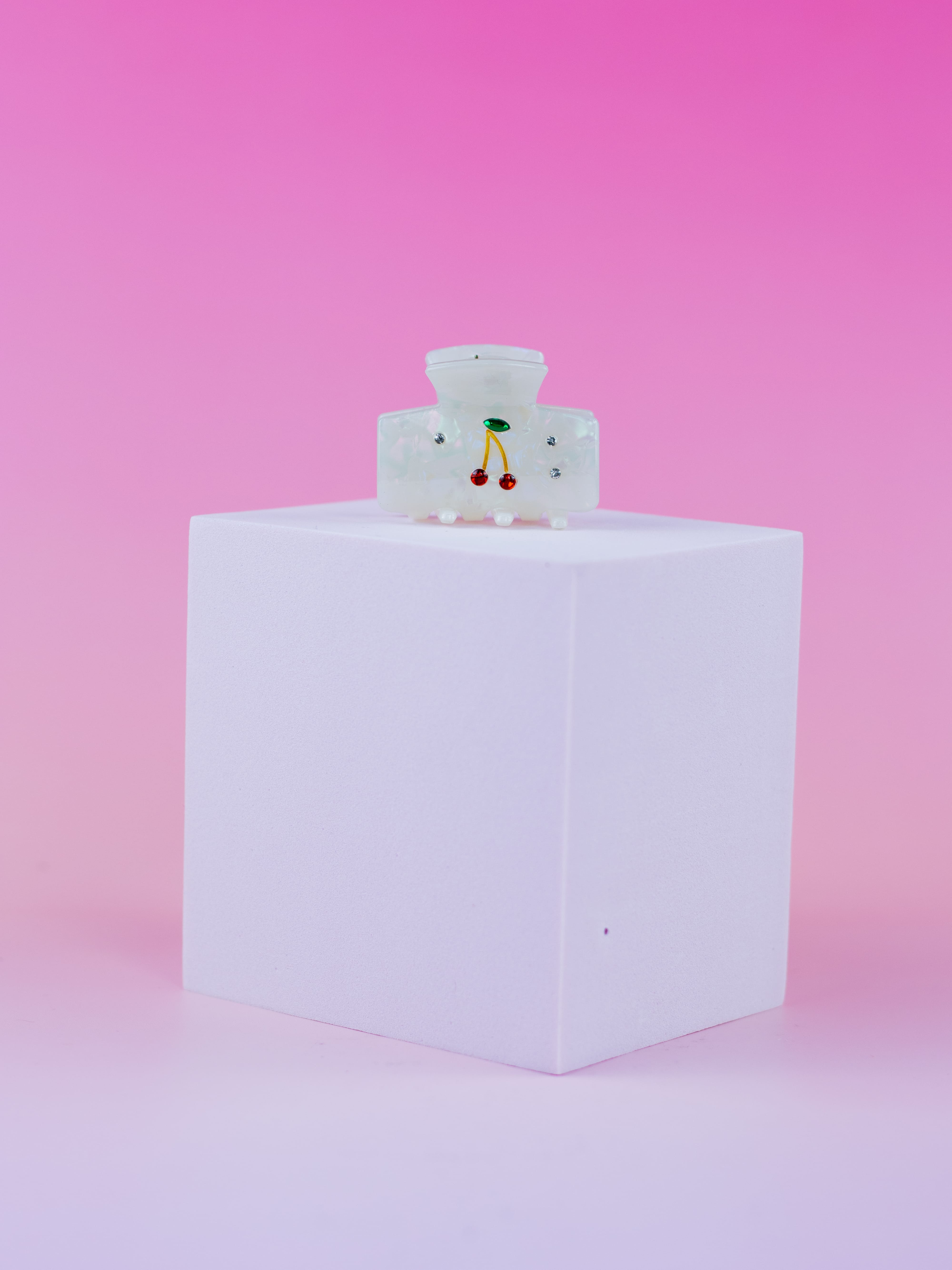 Piranha Acrílico com Cereja Variada